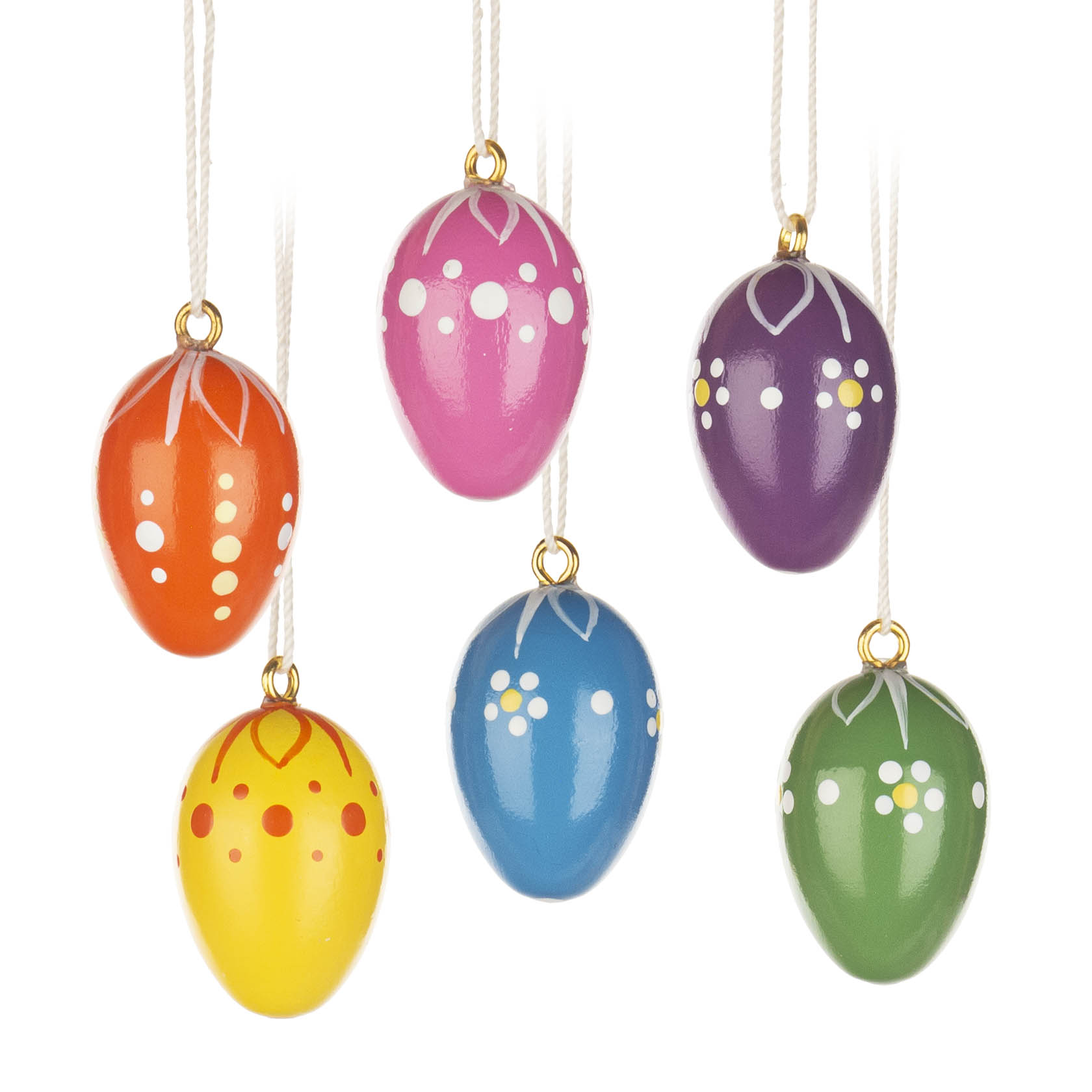 Sechs bemalte Ostereier in Orange, Pink, Lila, Gelb, Blau und Grün mit verschiedenen weißen Mustern und Punkten, an Schnüren aufgehängt. im Dregeno Online Shop günstig kaufen