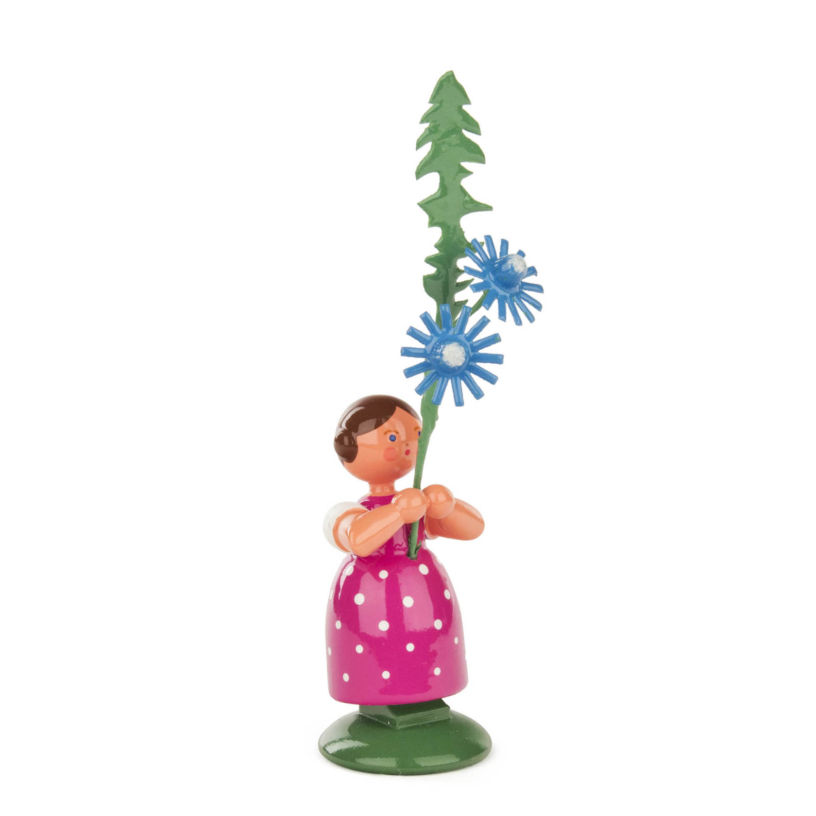 Ein kleines, handgefertigtes Holzfigürchen eines Mädchens mit weißen Flügeln und rosa gepunktetem Kleid hält eine hohe Wegwarteblume. im Dregeno Online Shop günstig kaufen