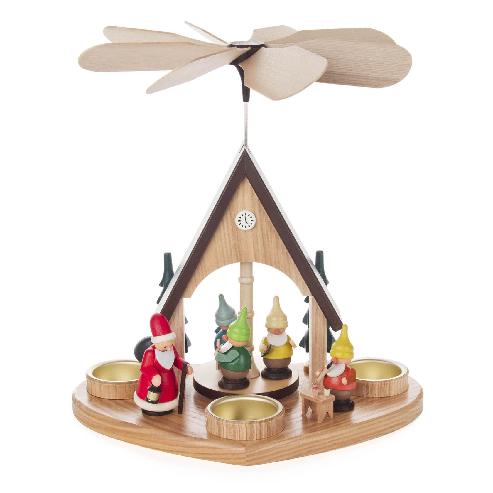 Holzpyramide mit kleinen Zwergenfiguren, die um Teelichthalter herumstehen, darüber ein Flügelrad, das durch Wärme von Teelichtern angetrieben wird. im Dregeno Online Shop günstig kaufen