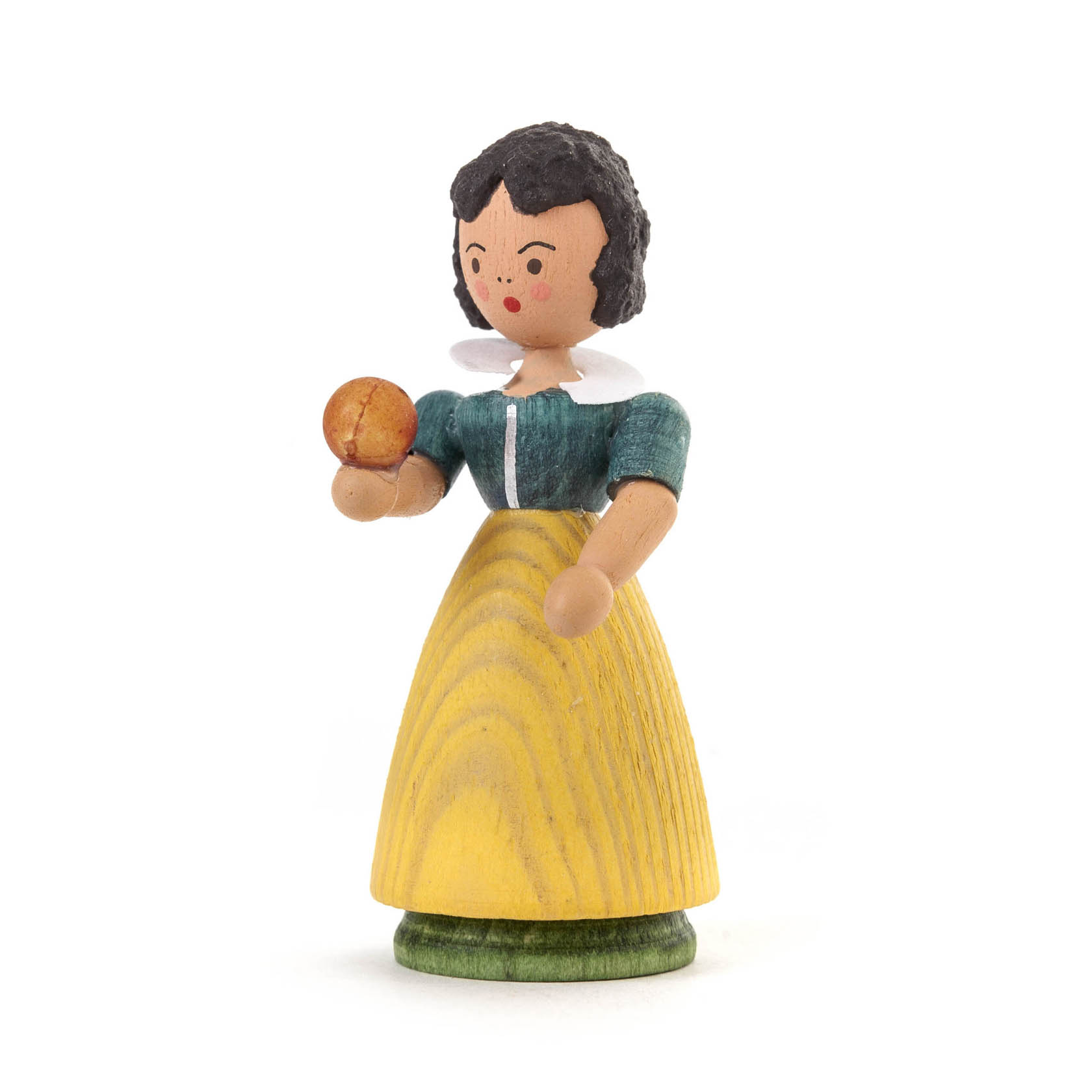 Handgeschnitzte Figur von Schneewittchen mit schwarzem Haar, grüner Bluse und gelbem Rock, hält einen vergoldeten Apfel in der Hand. im Dregeno Online Shop günstig kaufen