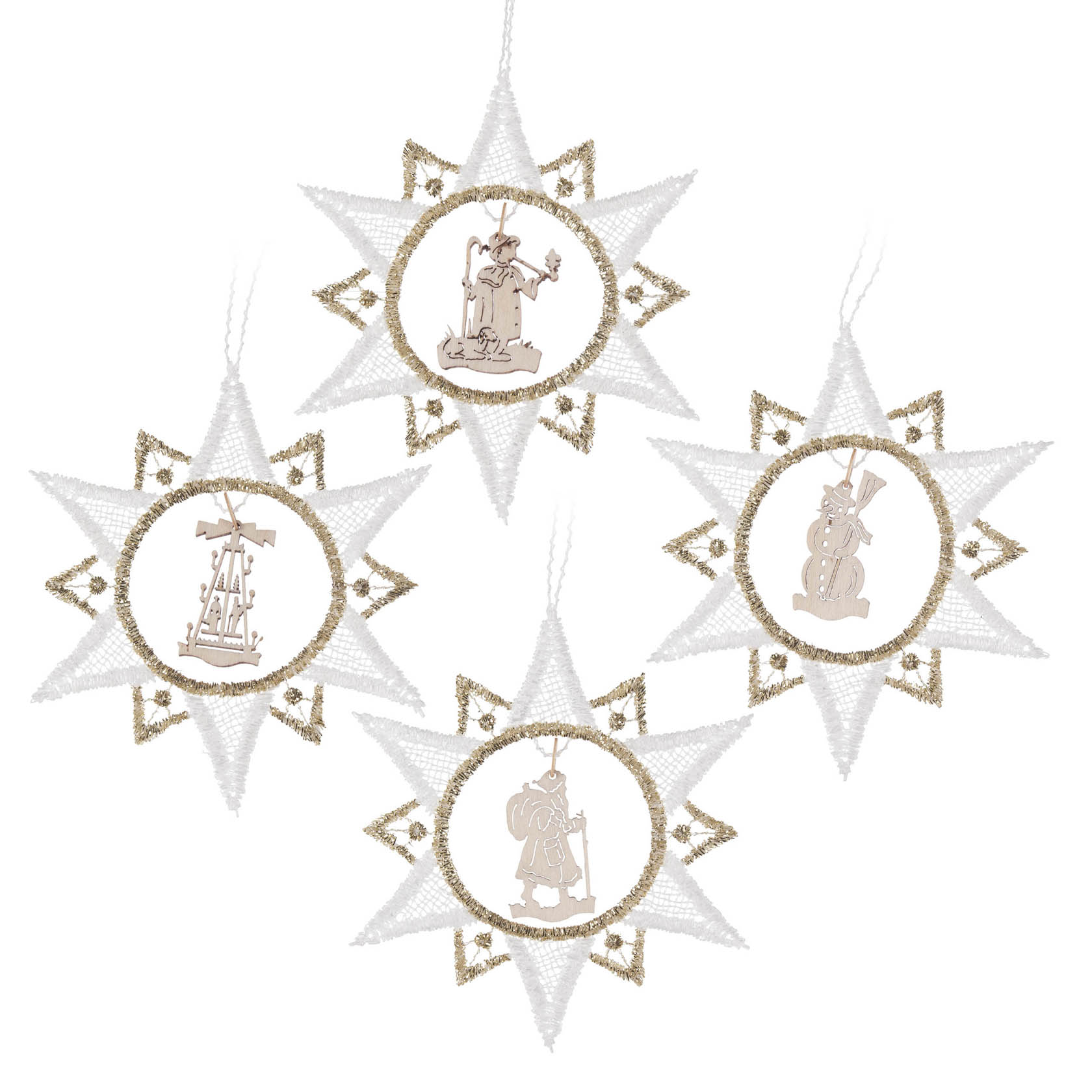 Vier weiße Weihnachtsanhänger in Sternform mit goldenen Akzenten, die weihnachtliche Motive in der Mitte darstellen, darunter Christbaum, Engel und Krippe. im Dregeno Online Shop günstig kaufen