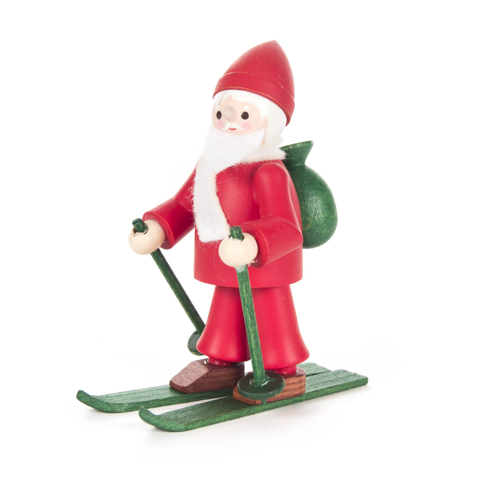 Holzfigur Ruprecht in rotem Anzug mit Bart und Mütze auf grünen Skiern, trägt grünen Rucksack. im Dregeno Online Shop günstig kaufen