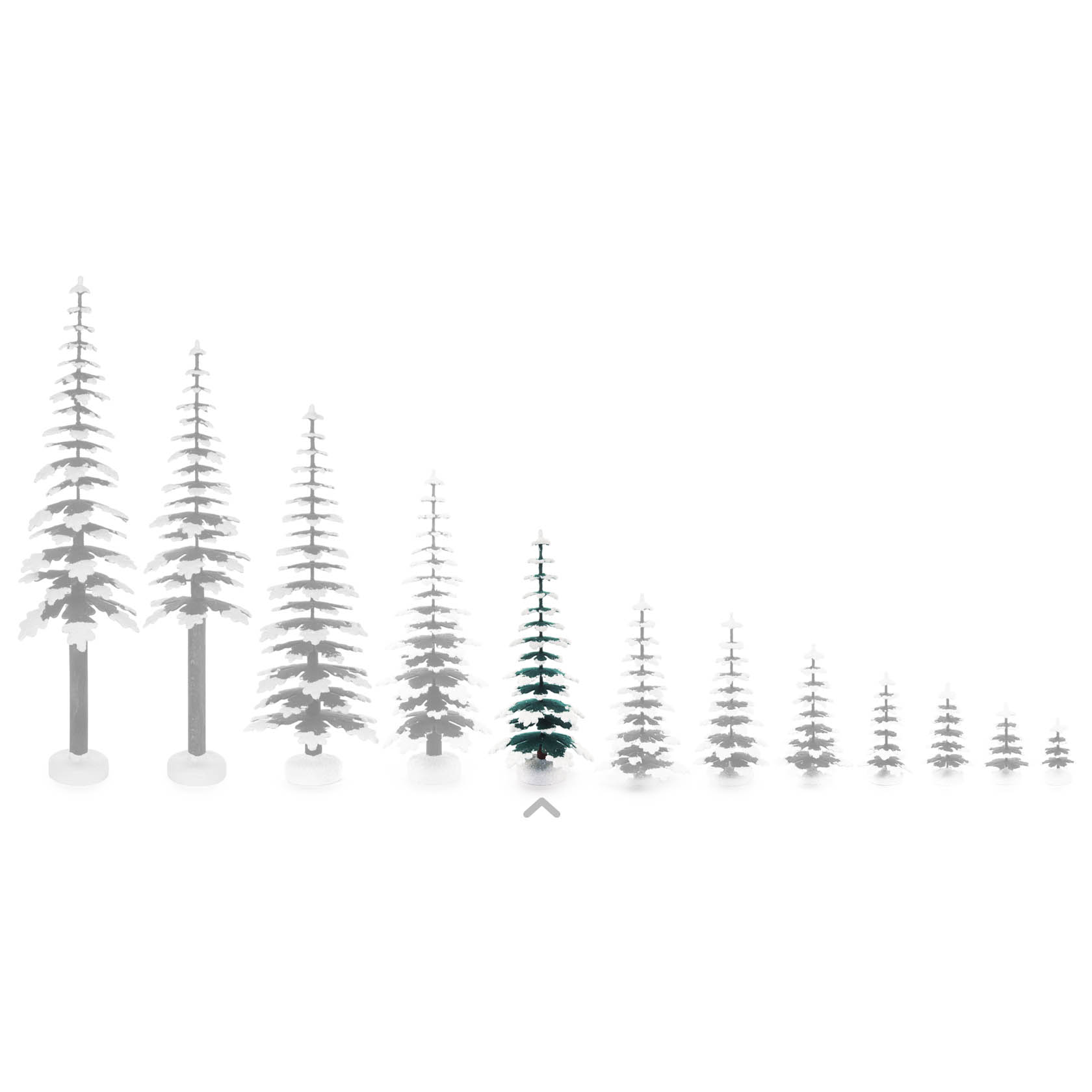 Eine grün-weiße Miniaturfichte von 20 cm, umgeben von identischen Bäumen in verschiedenen Größen.