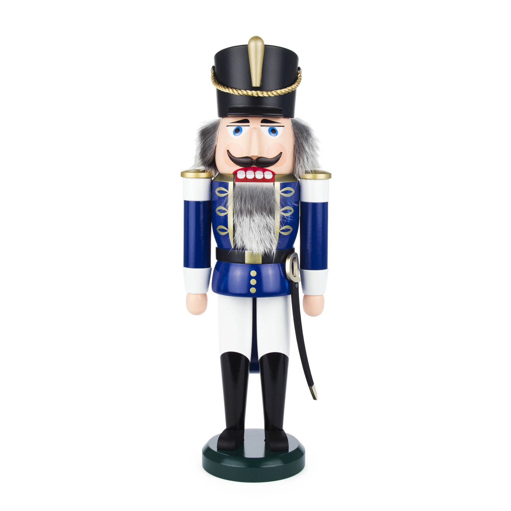 Traditioneller Nussknacker im Design eines blauen und weißen Husaren mit Schnurrbart und großem Hut, stehend auf einem grünen Sockel. im Dregeno Online Shop günstig kaufen