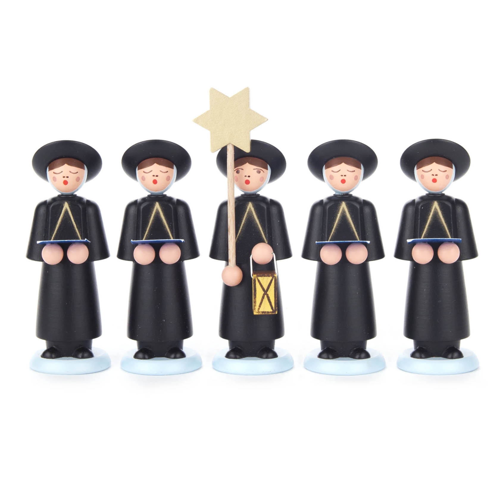 Fünf Kurrendefiguren in schwarzen Gewändern, mit runden Hüten und Notenblättern, eine Figur trägt einen Sternstab. im Dregeno Online Shop günstig kaufen