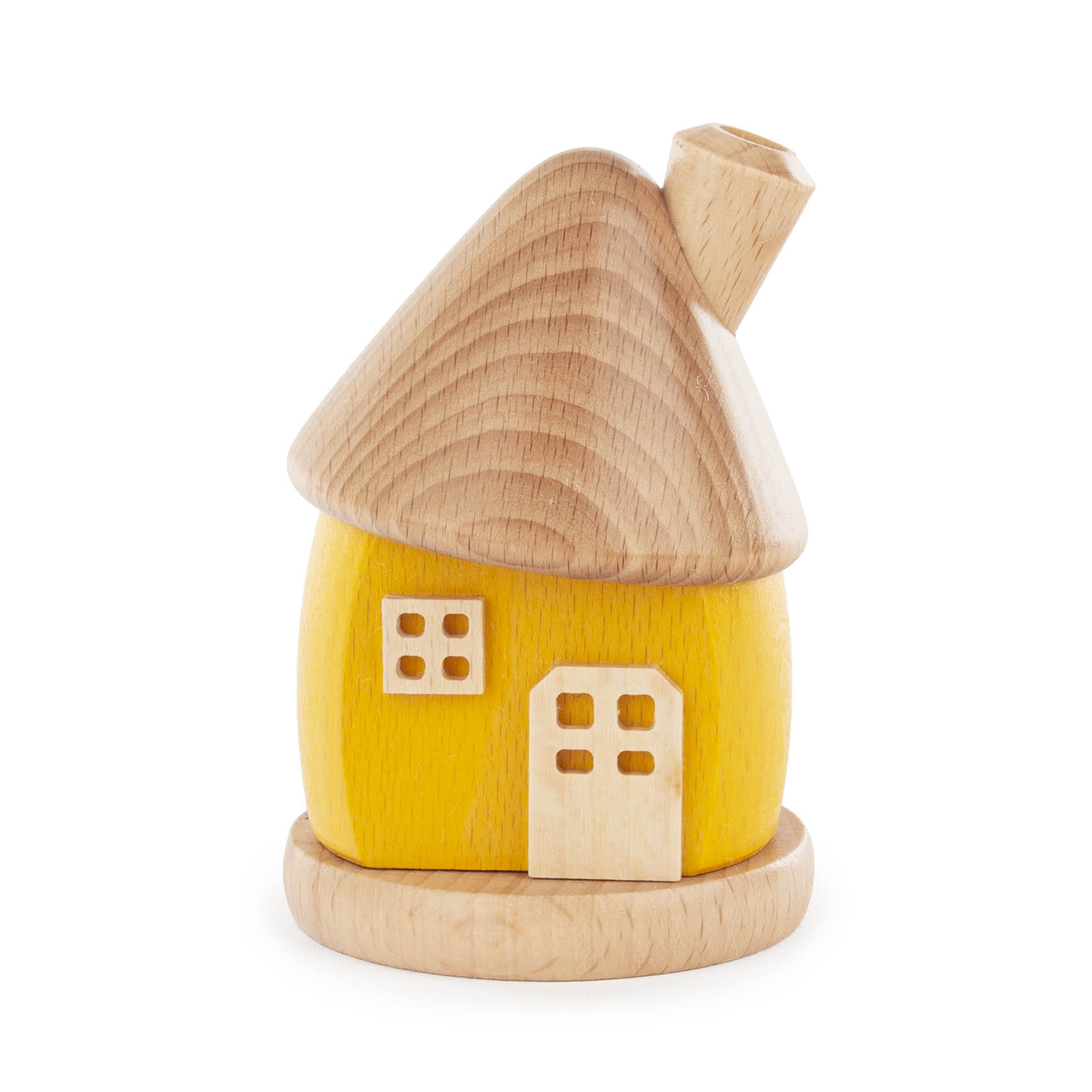 Ein kleines, gelbes Holzräucherhaus mit naturbelassenem Schornstein und Dach. Es hat eine Holztür und zwei quadratische Fenster. im Dregeno Online Shop günstig kaufen