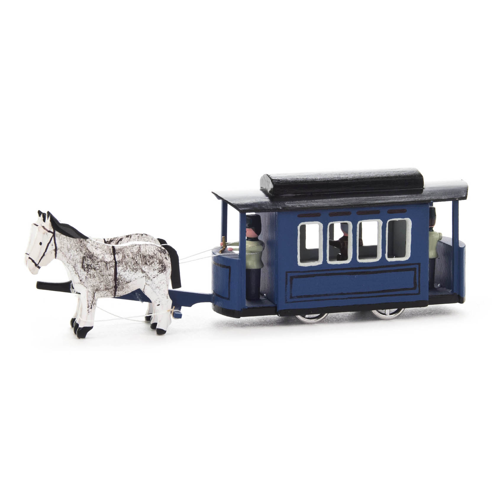 Ein blaues Miniaturmodell einer historischen Straßenbahn, gezogen von einem weißen Pferd mit Zaumzeug. In der Bahn sitzen zwei kleine Figuren. im Dregeno Online Shop günstig kaufen