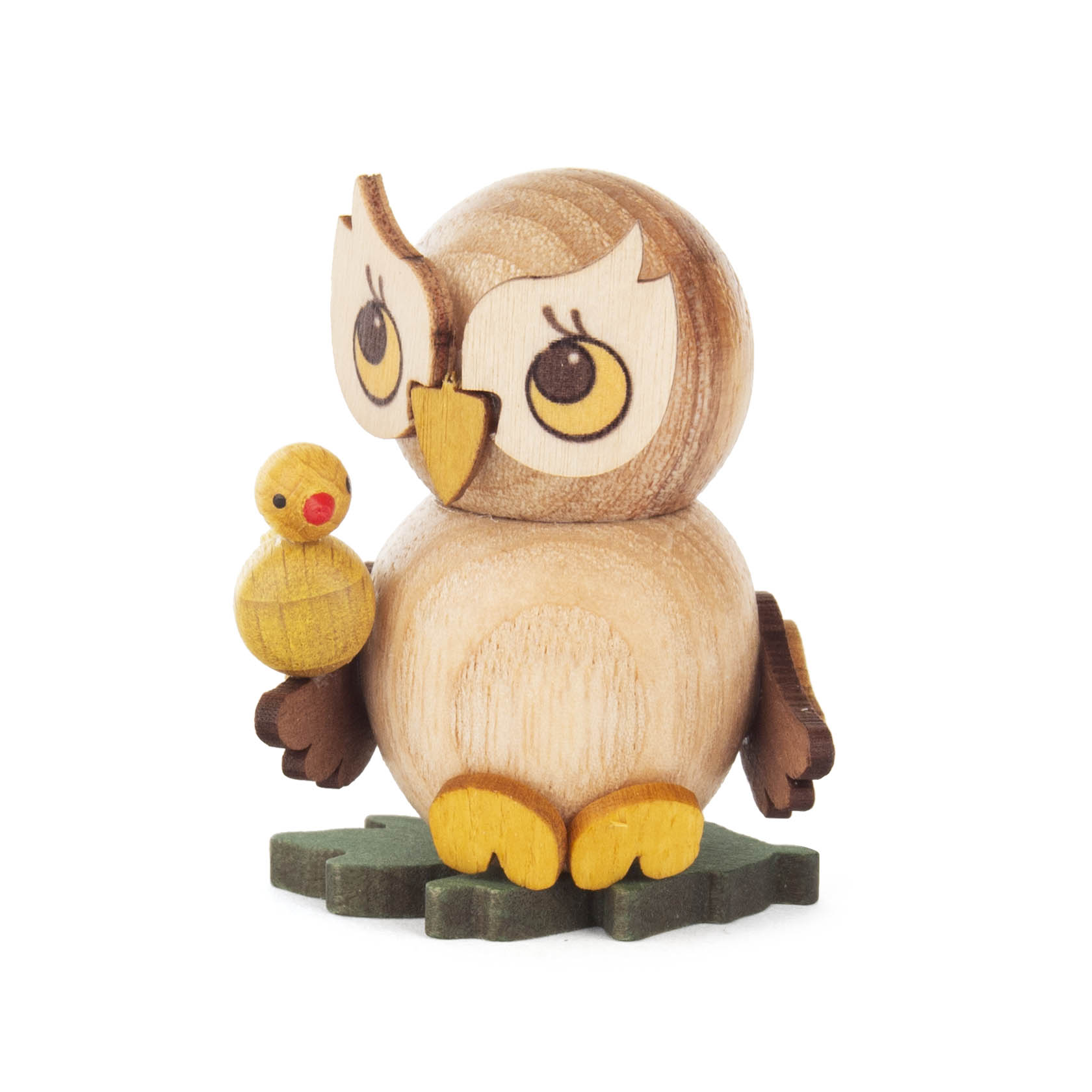Holzfigur einer Eule mit großen Augen hält einen kleinen gelben Vogel in ihrem linken Flügel. im Dregeno Online Shop günstig kaufen
