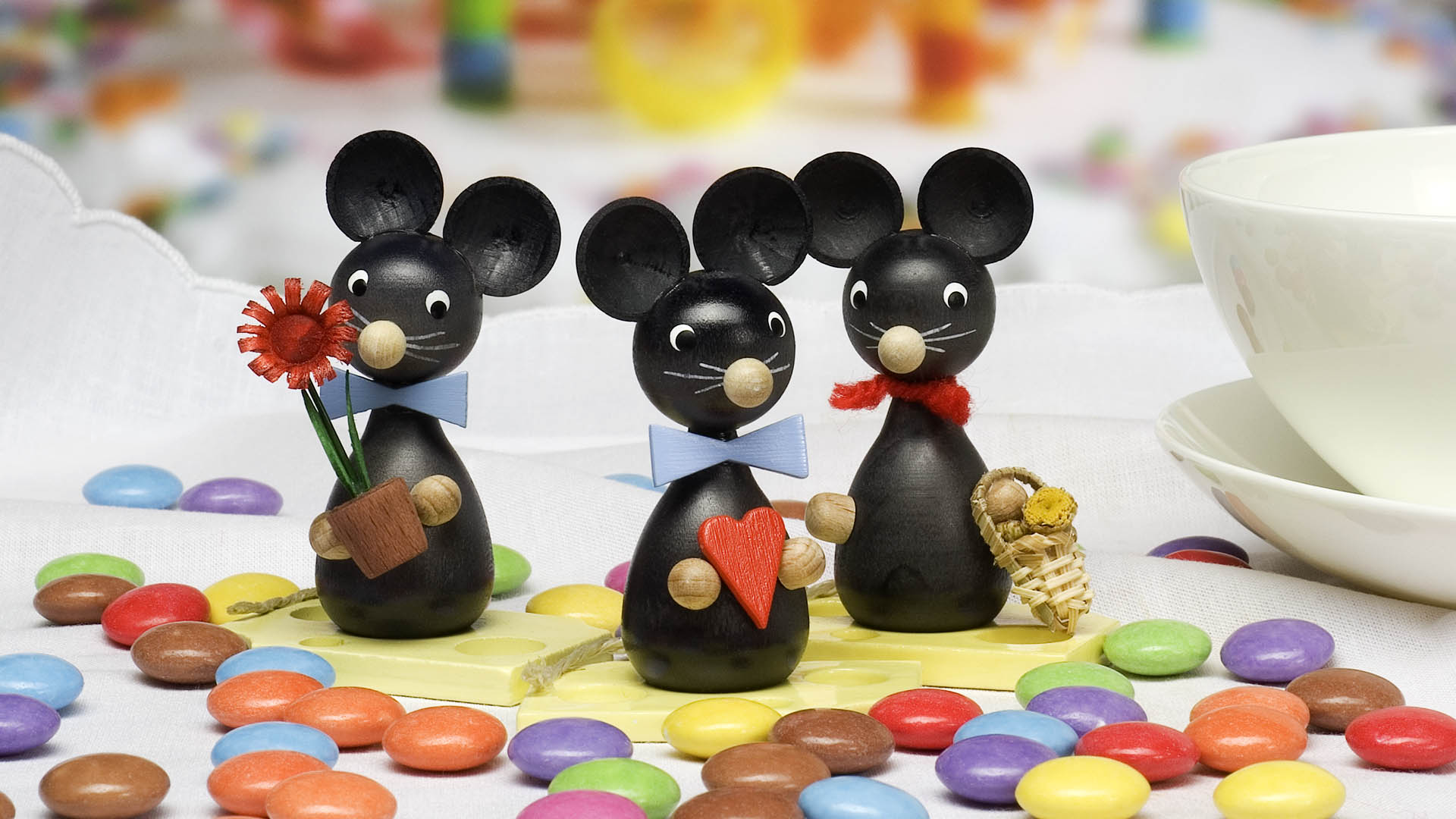 Figuren Mäuse mit Süßigkeiten