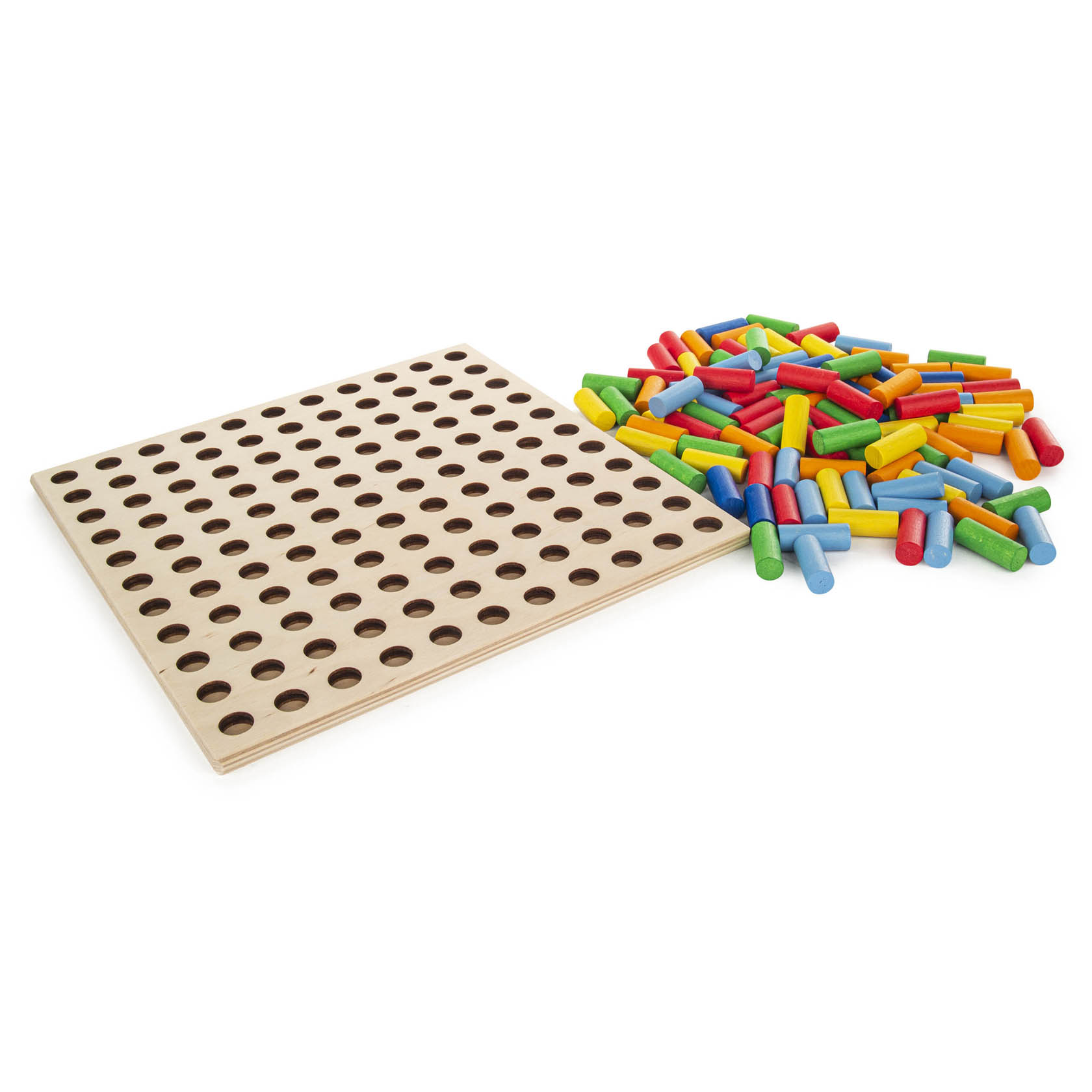 Holzbrett mit Löchern und bunte, zylindrische Steckelemente in den Farben Rot, Gelb, Grün und Blau.