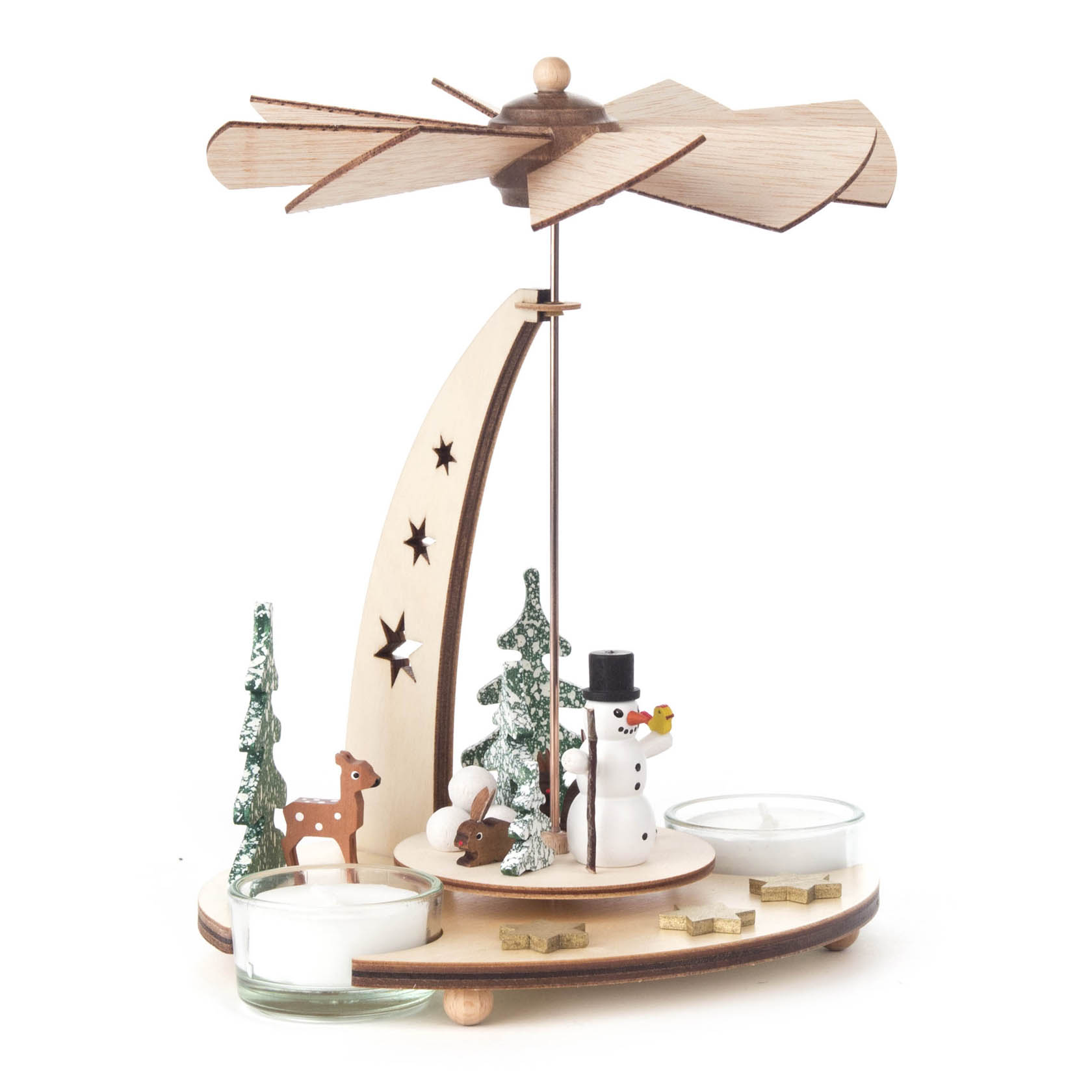 Holz-Pyramide mit Schneemann und Reh, umgeben von Tannenbäumen und Sternendekor, auf einer runden Basis mit Platz für Teelichter. im Dregeno Online Shop günstig kaufen