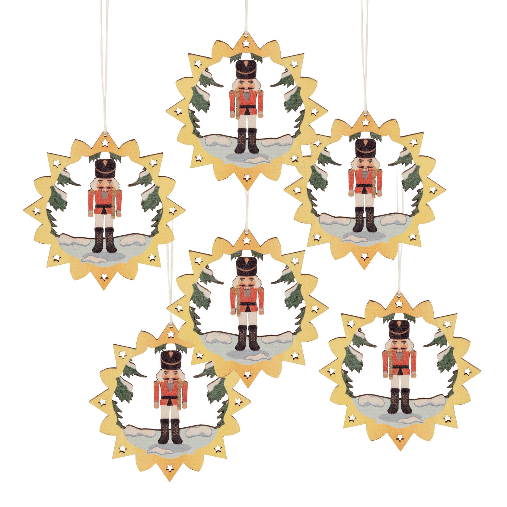 Sechs bunte Nussknacker-Ornamente im Sternrahmen mit Tannenbaum im Hintergrund, zum Aufhängen. im Dregeno Online Shop günstig kaufen
