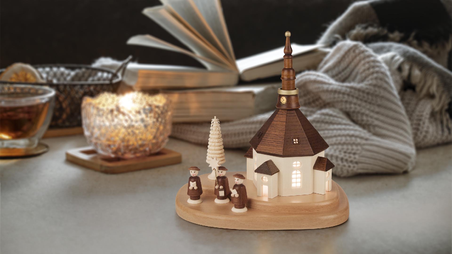 Lichterhaus Seiffener Kirche mit Kurrende
