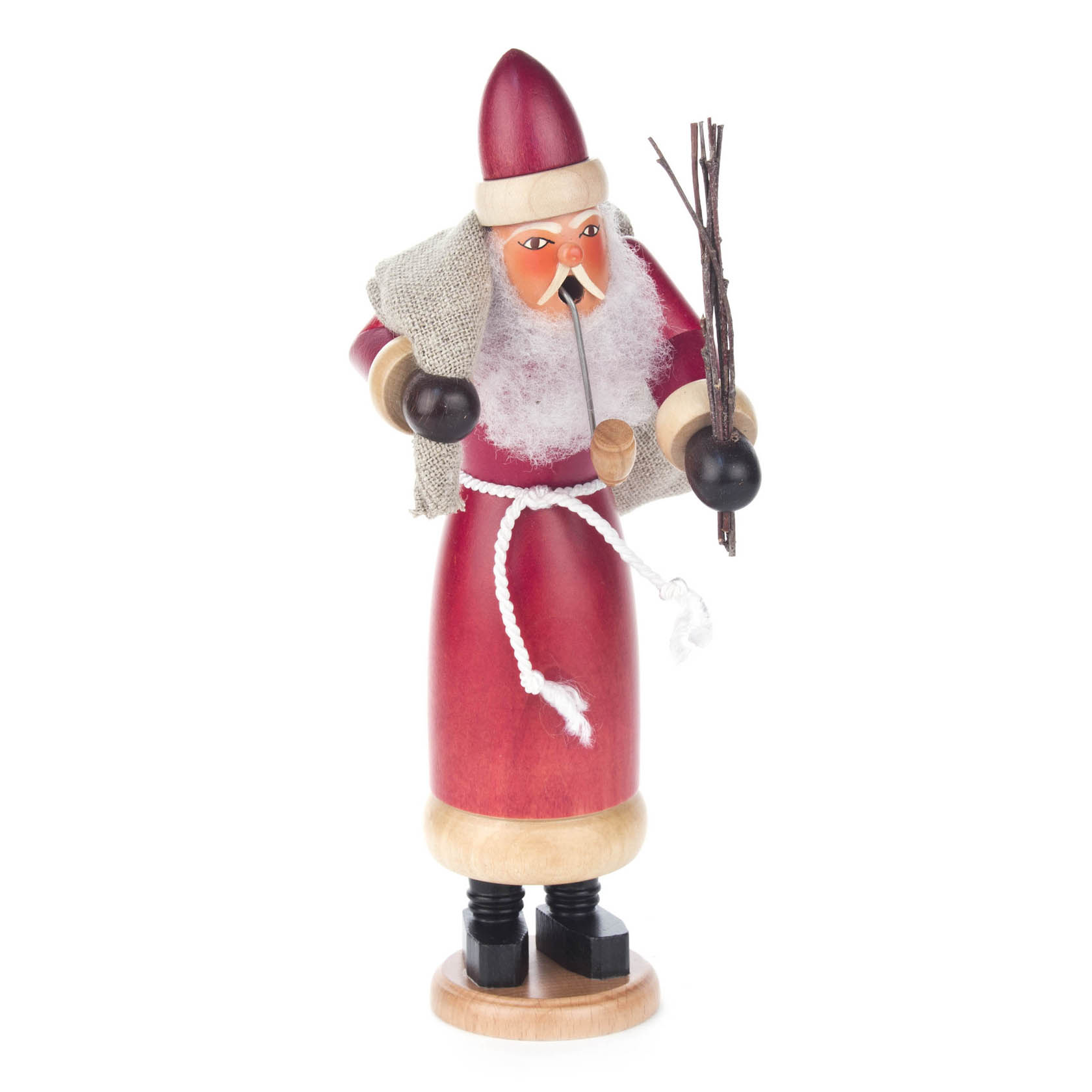 Ein traditioneller Räuchermann in Form eines Weihnachtsmanns, der eine Pfeife raucht und einen Sack sowie einen Bündel Zweige hält. im Dregeno Online Shop günstig kaufen