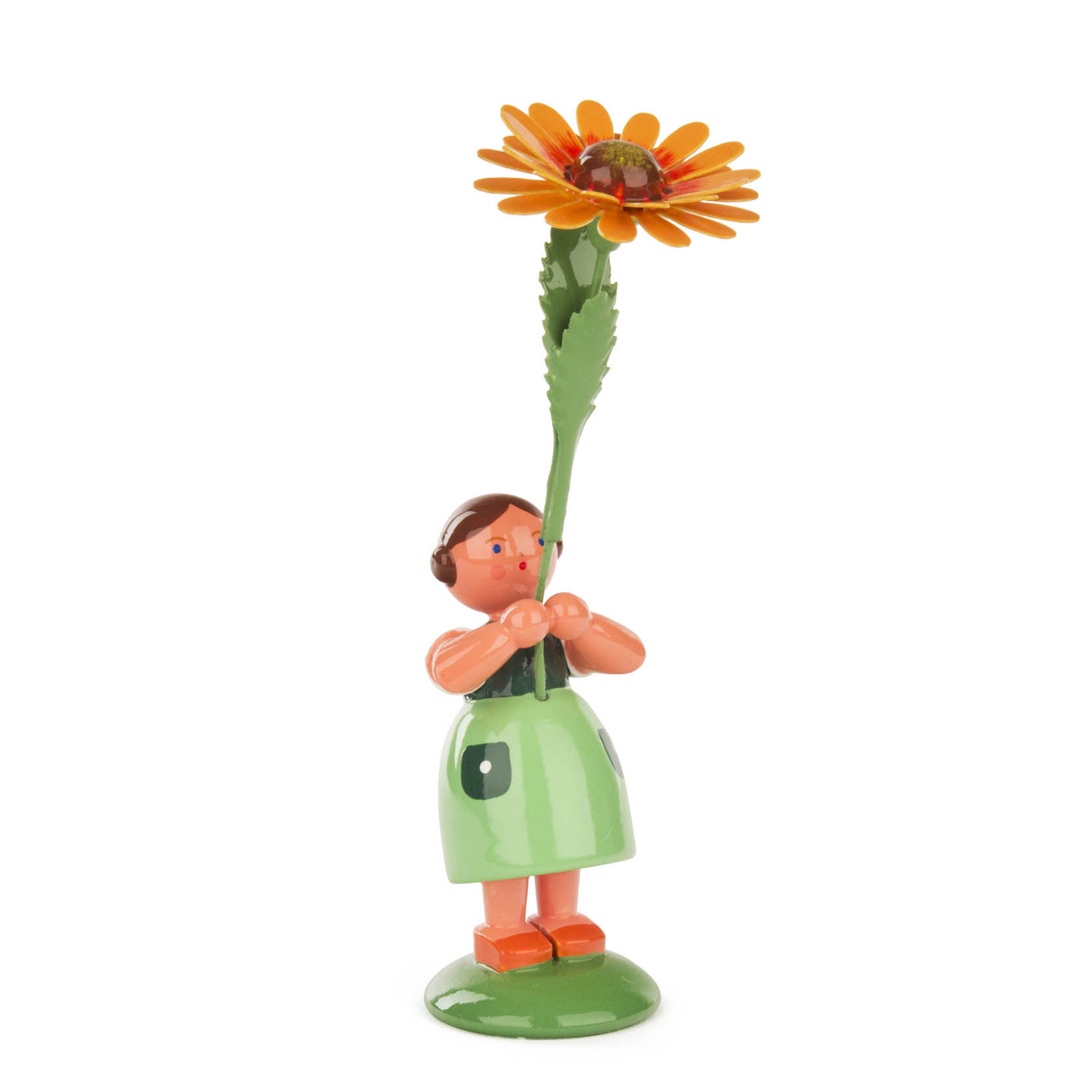 Holzfigur eines Mädchens in grünem Kleid, hält eine große, bunte Kokardenblume über dem Kopf. im Dregeno Online Shop günstig kaufen