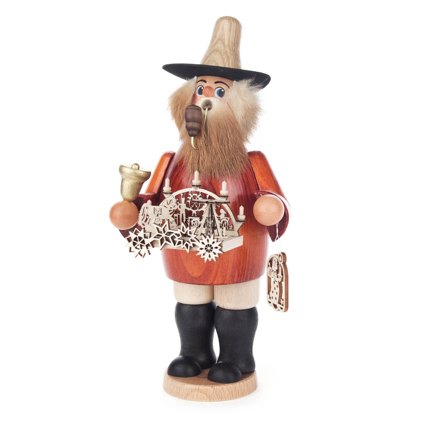 Räuchermannfigur eines Schwibbogenhändlers mit braunem Bart, schwarzem Hut, rotem Mantel, einer kleinen Glocke und einem filigranen Schwibbogen in den Händen. im Dregeno Online Shop günstig kaufen