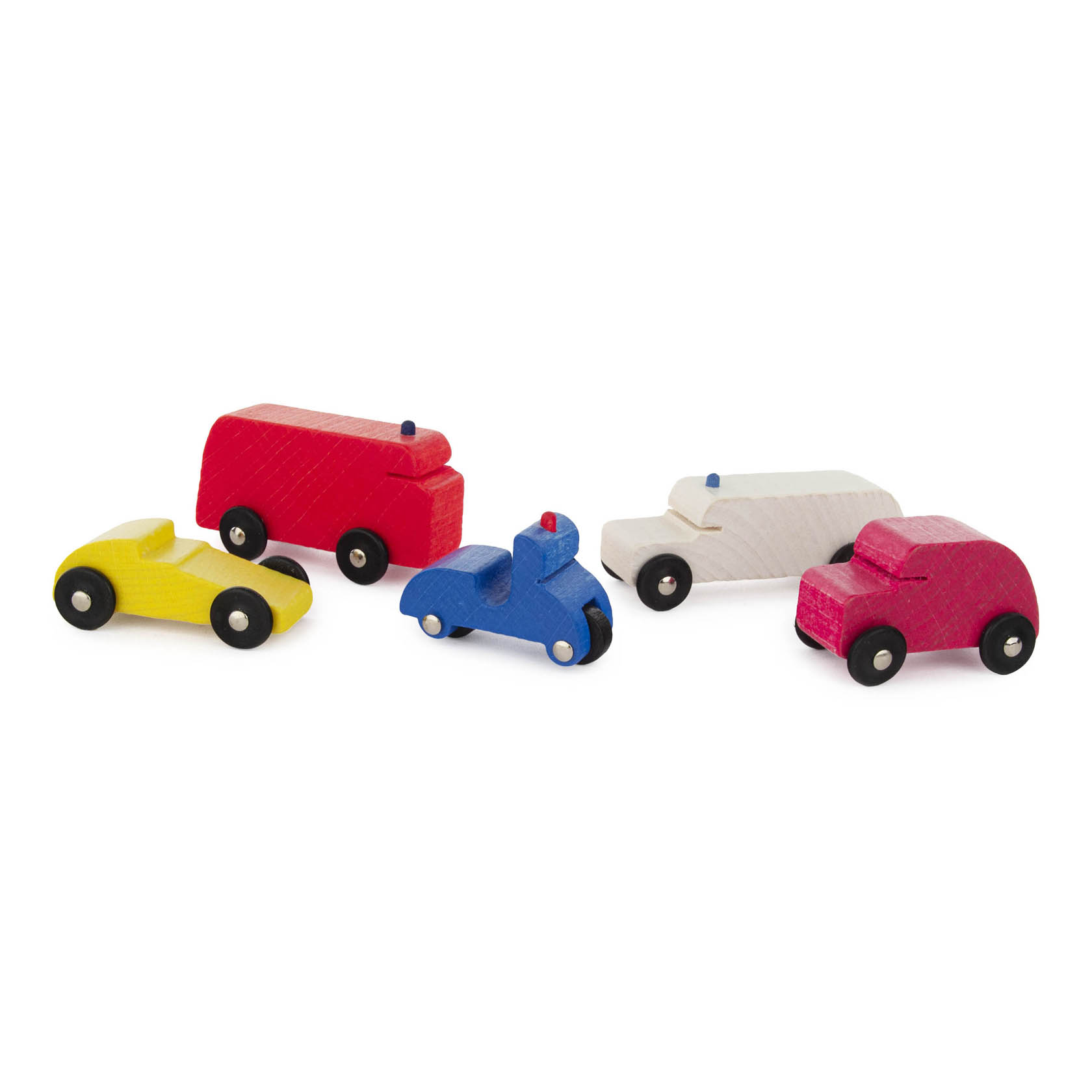 Fünf bunte Holzspielzeugautos: gelber Sportwagen, blauer Roller, roter Lastwagen, weißes Auto und pinkes Auto, aufgereiht auf weißem Hintergrund. im Dregeno Online Shop günstig kaufen