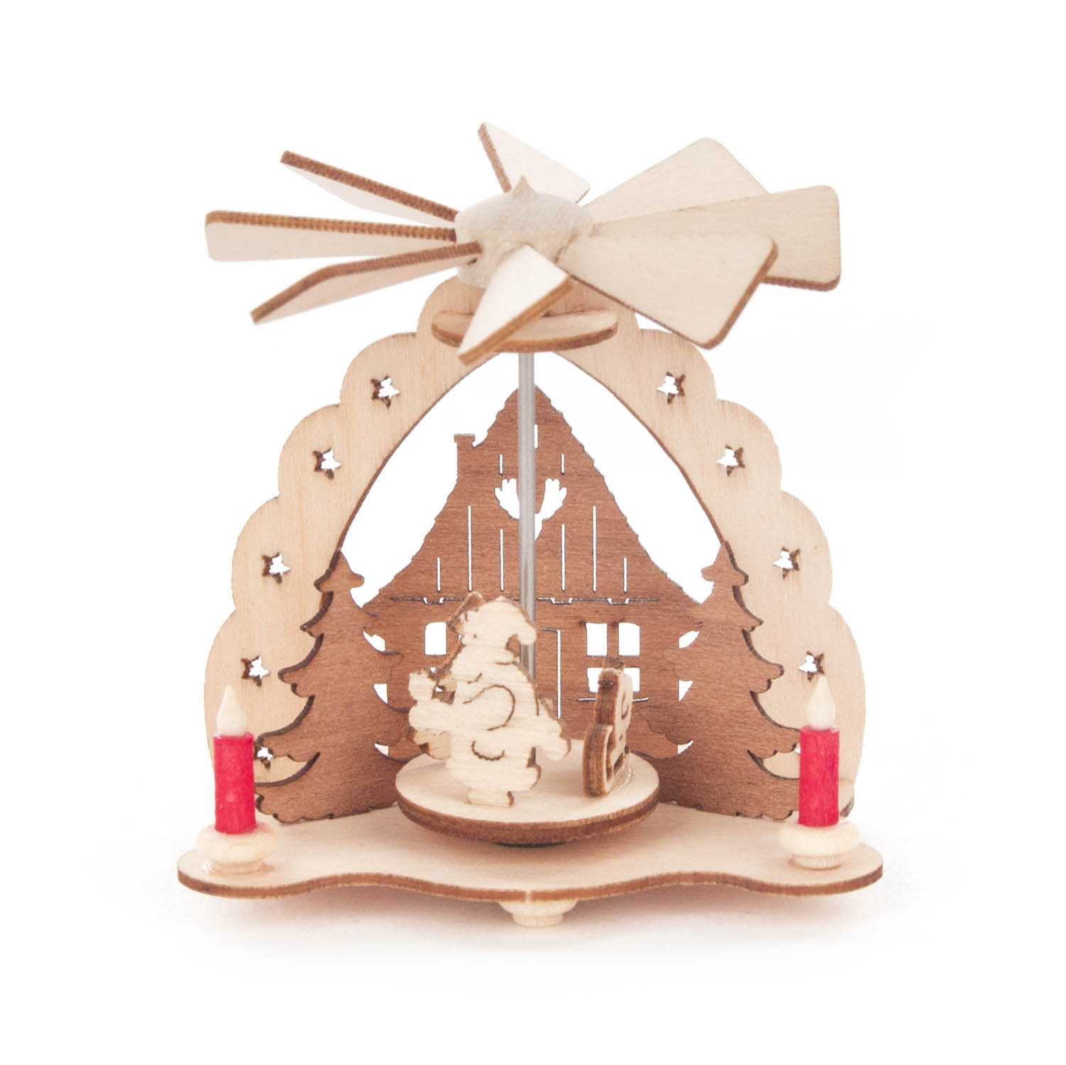Holz-Weihnachtspyramide mit sich drehenden Propeller, zeigt Ruprecht im Dorf, umgeben von Bäumen und Kerzen. im Dregeno Online Shop günstig kaufen