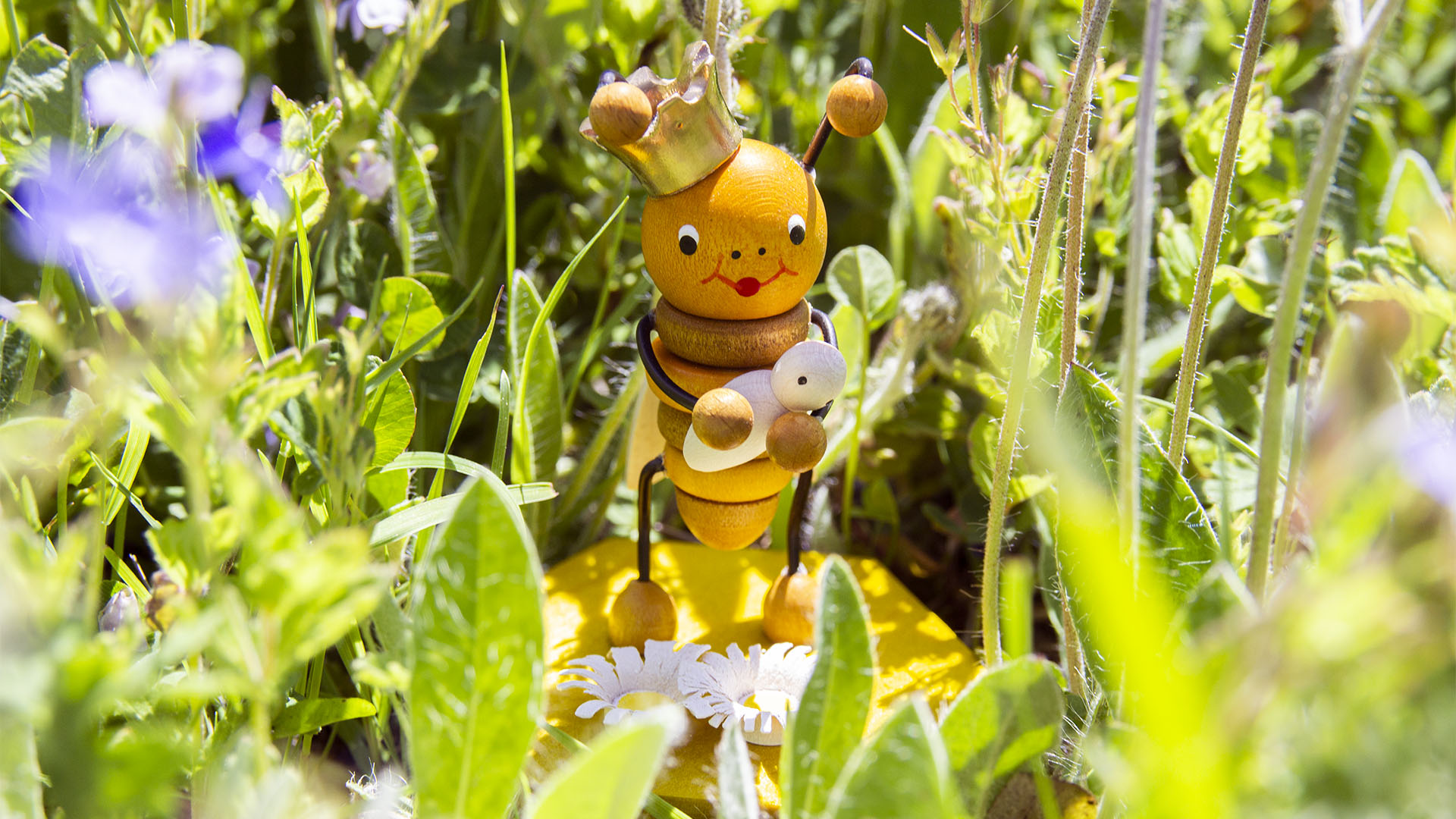 Bienenkönigin mit Baby