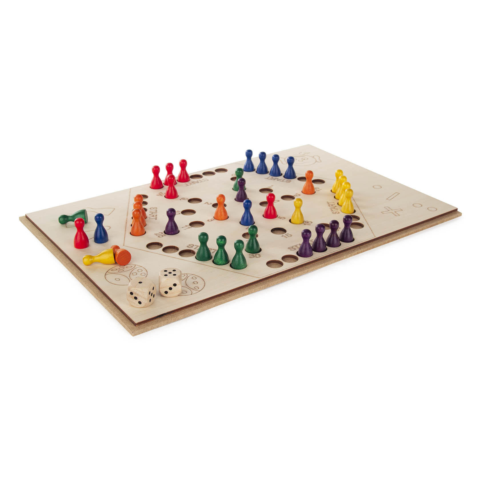 Holzbrettspiel mit bunten Spielfiguren in Rot, Blau, Grün, und Gelb. Zwei Würfel liegen auf dem Spielfeld. Spiel basiert auf Rechenaufgaben. im Dregeno Online Shop günstig kaufen