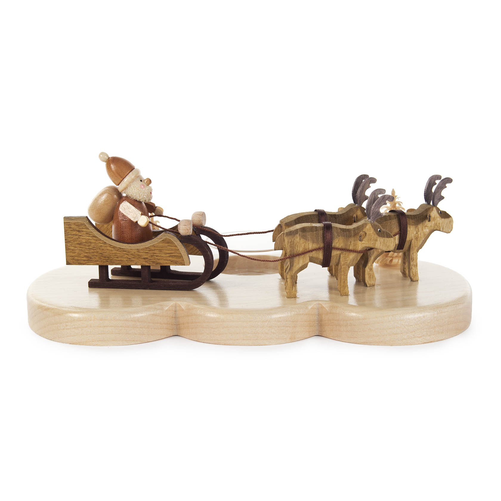 Holz-Tischdekoration: Weihnachtsmann in einem Schlitten, gezogen von zwei Elchen, auf einer naturfarbenen Basis. Der Schlitten dient als Teelichthalter. im Dregeno Online Shop günstig kaufen