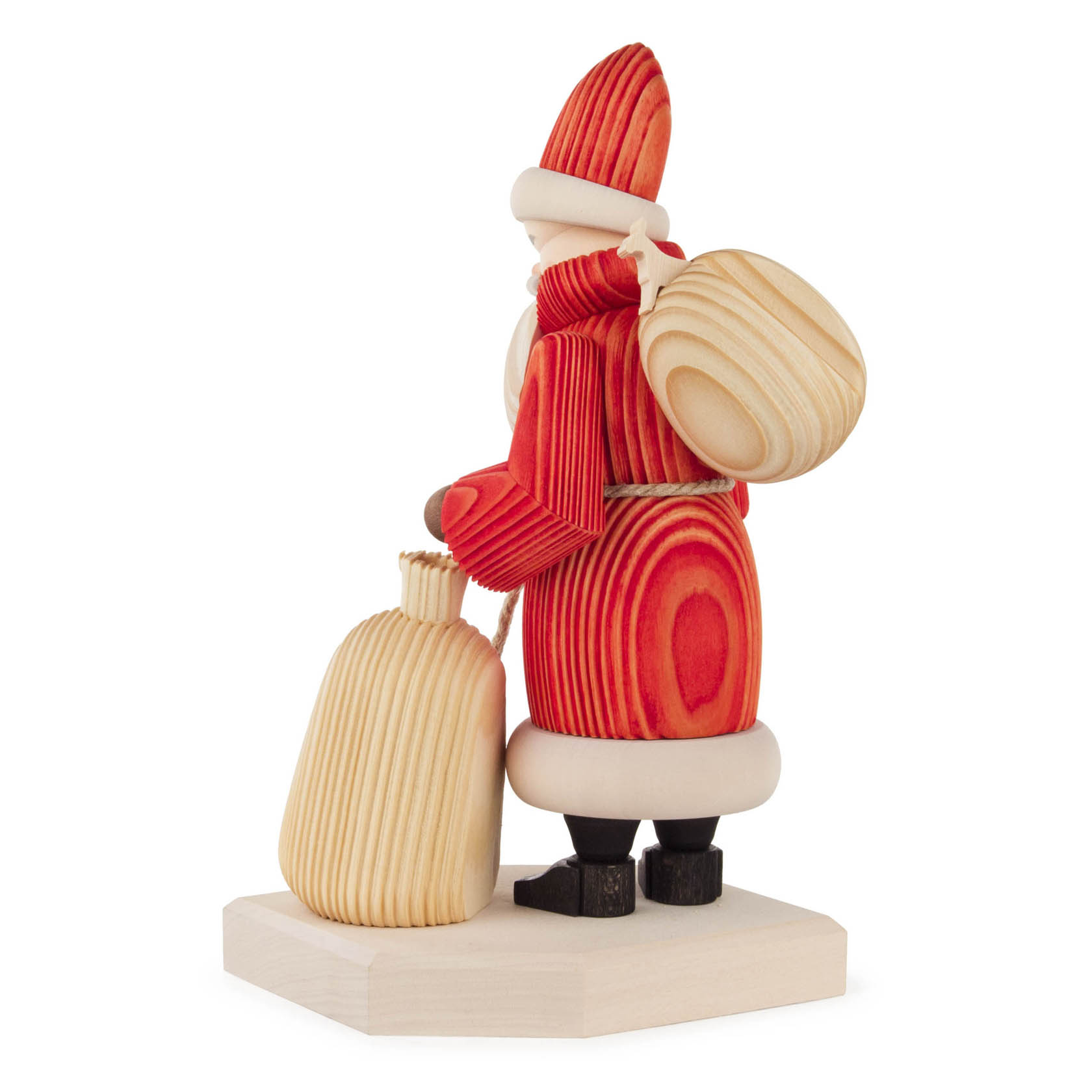 Holzfigur eines Räuchermanns in Form eines Weihnachtsmanns in rotem, gebürstetem Gewand mit einem Sack auf dem Rücken.