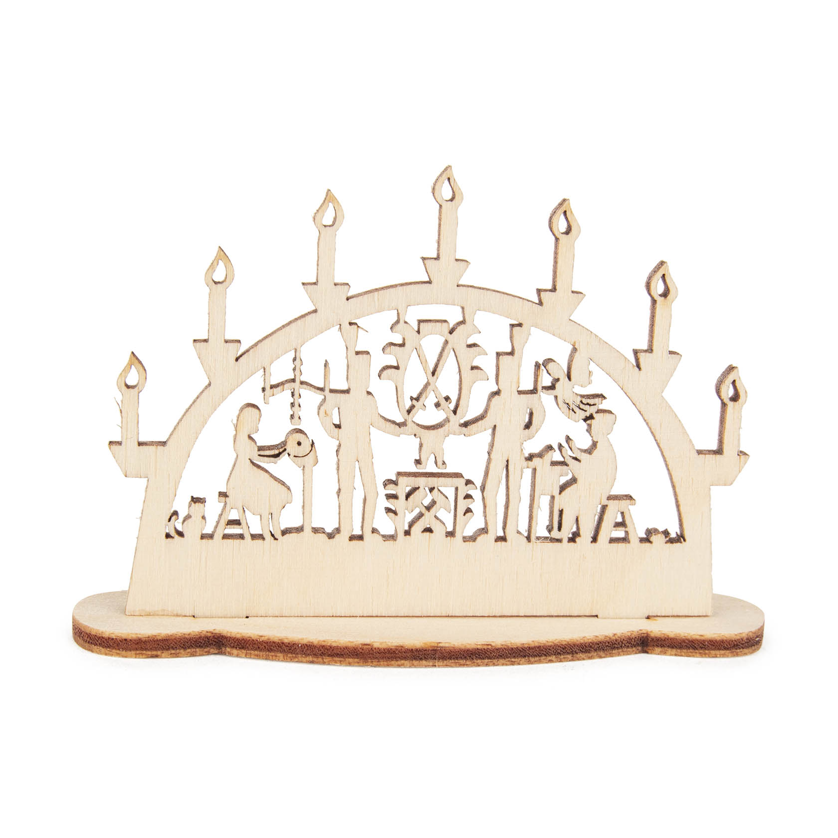 Mini-Schwibbogen aus Holz mit geschnitztem 'Schwarzenberger Motiv', auf dem drei Figuren mit einem Holzofen und Werkzeugen zu sehen sind. im Dregeno Online Shop günstig kaufen