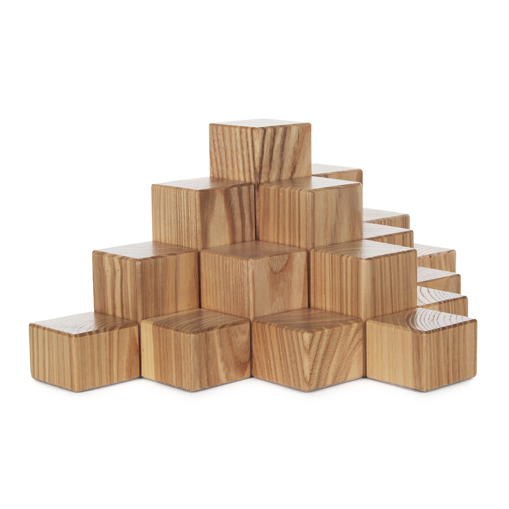 Brown wooden cube staircase with 16 platforms, each measuring 4x4 cm, arranged in a stepped pyramid shape.