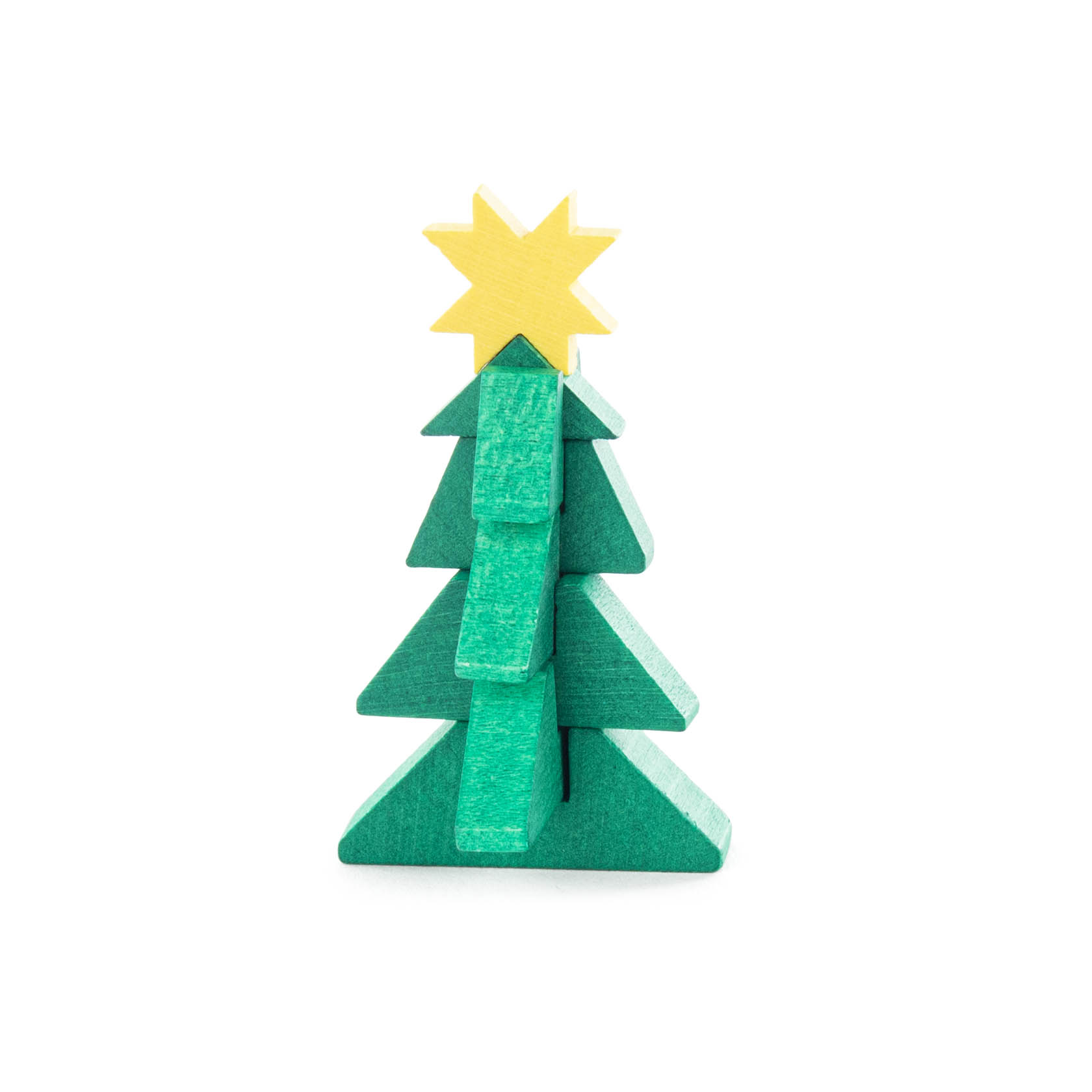 Ein kleiner dekorativer Weihnachtsbaum aus grünem Holz in Zündholzschachtelgröße mit einer gelben Sternspitze. im Dregeno Online Shop günstig kaufen