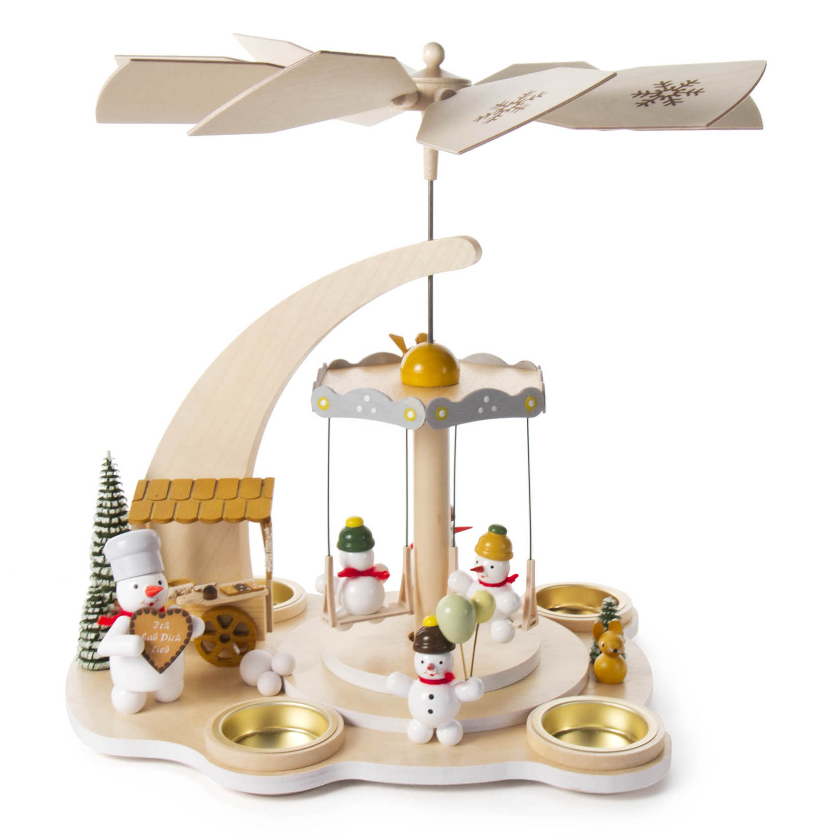 Holzpyramide mit Teelichtplätzen und drehbarem Karussell mit Schneemannfiguren. Dekoriert mit kleinen Schneemännern, Weihnachtsbäumen und Ständen. im Dregeno Online Shop günstig kaufen
