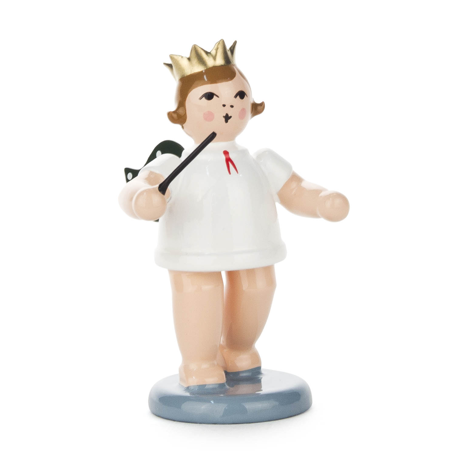 Holzengel-Figur mit Krone, weißen Gewand, schwarzem Umhang und Dirigentenstab auf blauem Sockel. im Dregeno Online Shop günstig kaufen