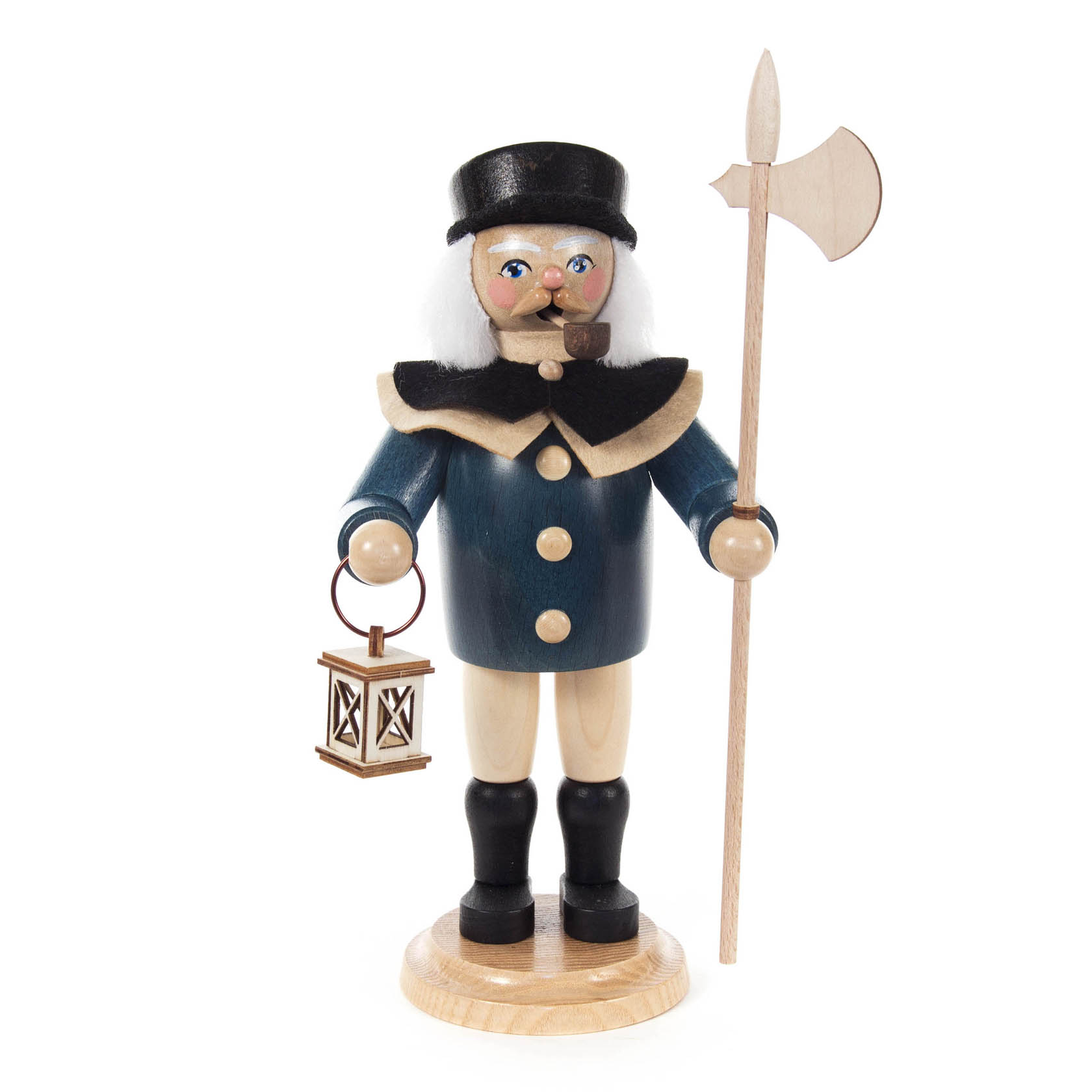 Holzfigur eines Nachtwächters mit schwarzem Hut, blauer Jacke und Pfeife im Mund. Er hält eine Laterne in der linken Hand und eine Hellebarde in der rechten.