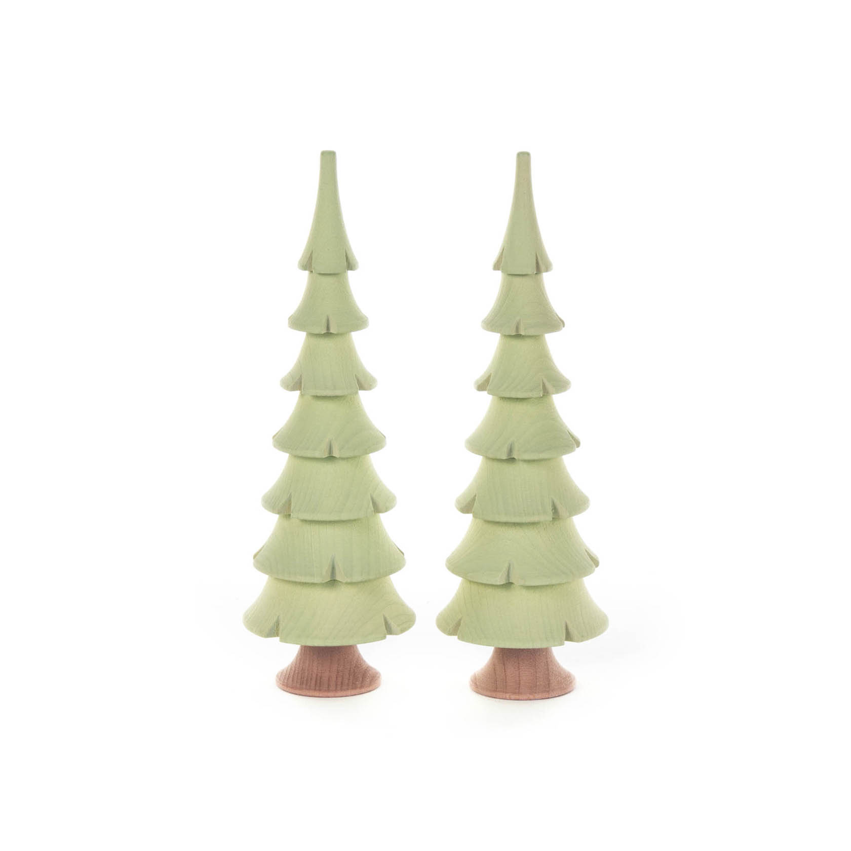 Zwei hellgrüne, hohe Tannenbäume aus Massivholz mit konischen Formen und klar erkennbaren Schichten, etwa 14,5 cm hoch. im Dregeno Online Shop günstig kaufen