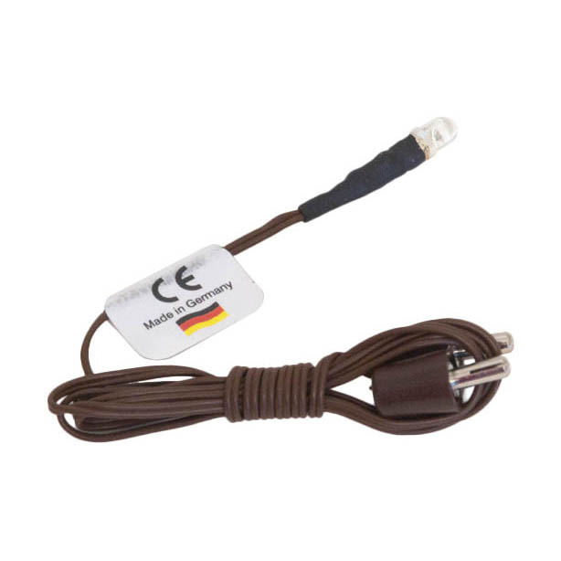 Eine LED warmweiß mit braunem Kabel und Stecker, inklusive CE-Zertifizierung und Hinweis 'Made in Germany'. im Dregeno Online Shop günstig kaufen