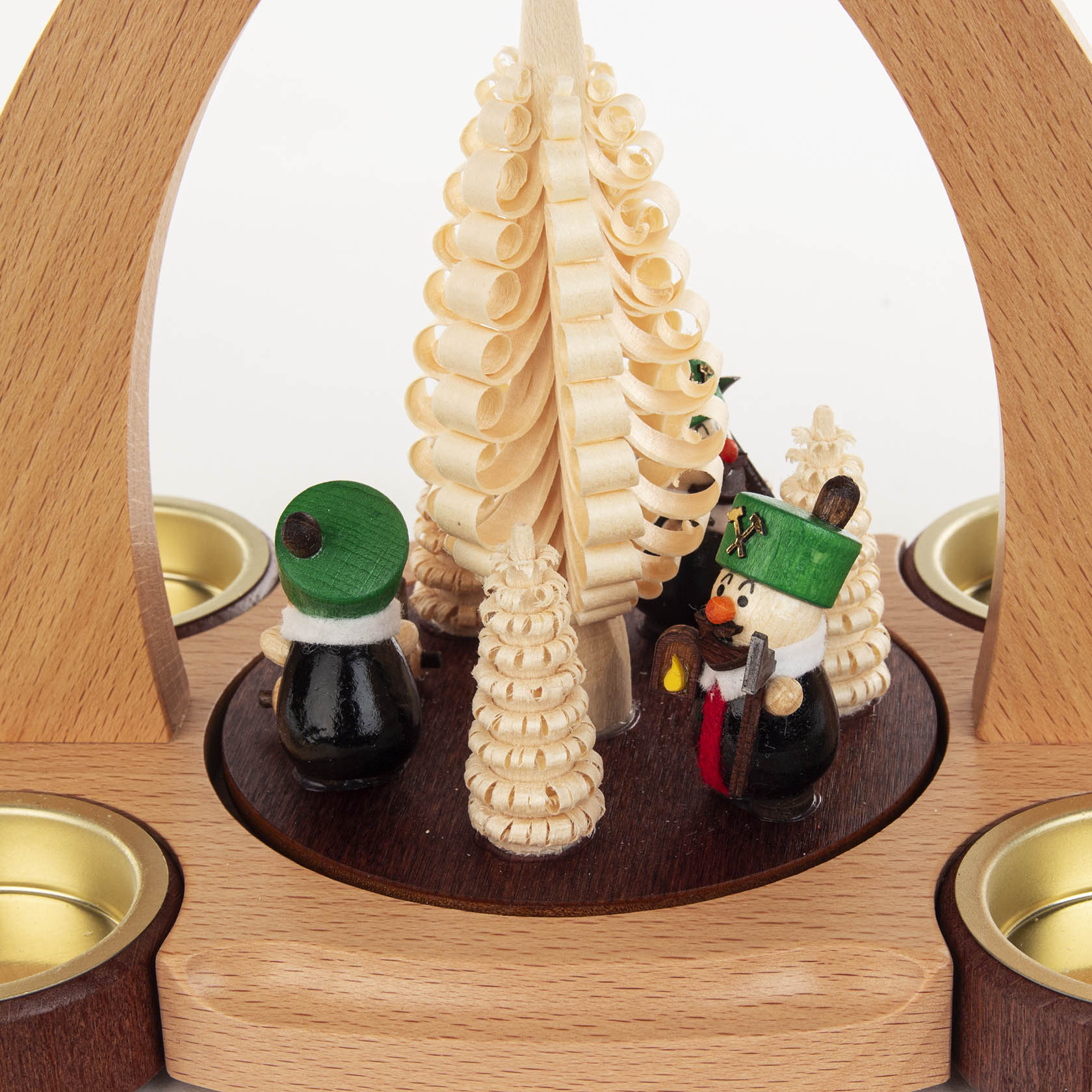 Pyramide mit Bergmännern für Teelichter