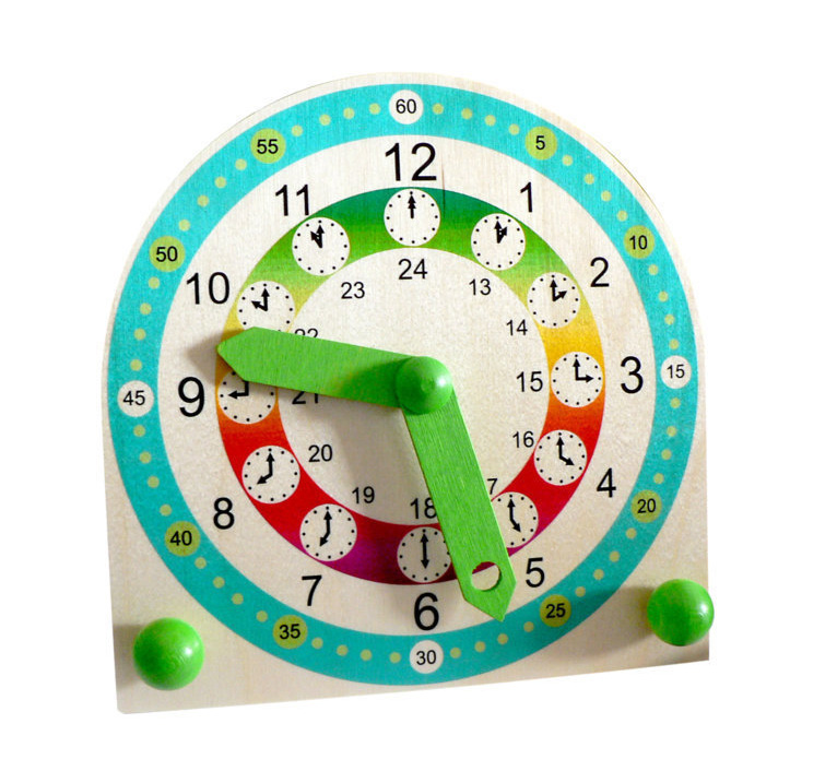 Bunte Kinderuhr aus Holz mit farbigen Scheiben für Stunden und Minuten, ideal zum Lernen der Uhrzeit mit großen, gut lesbaren Zahlen. im Dregeno Online Shop günstig kaufen