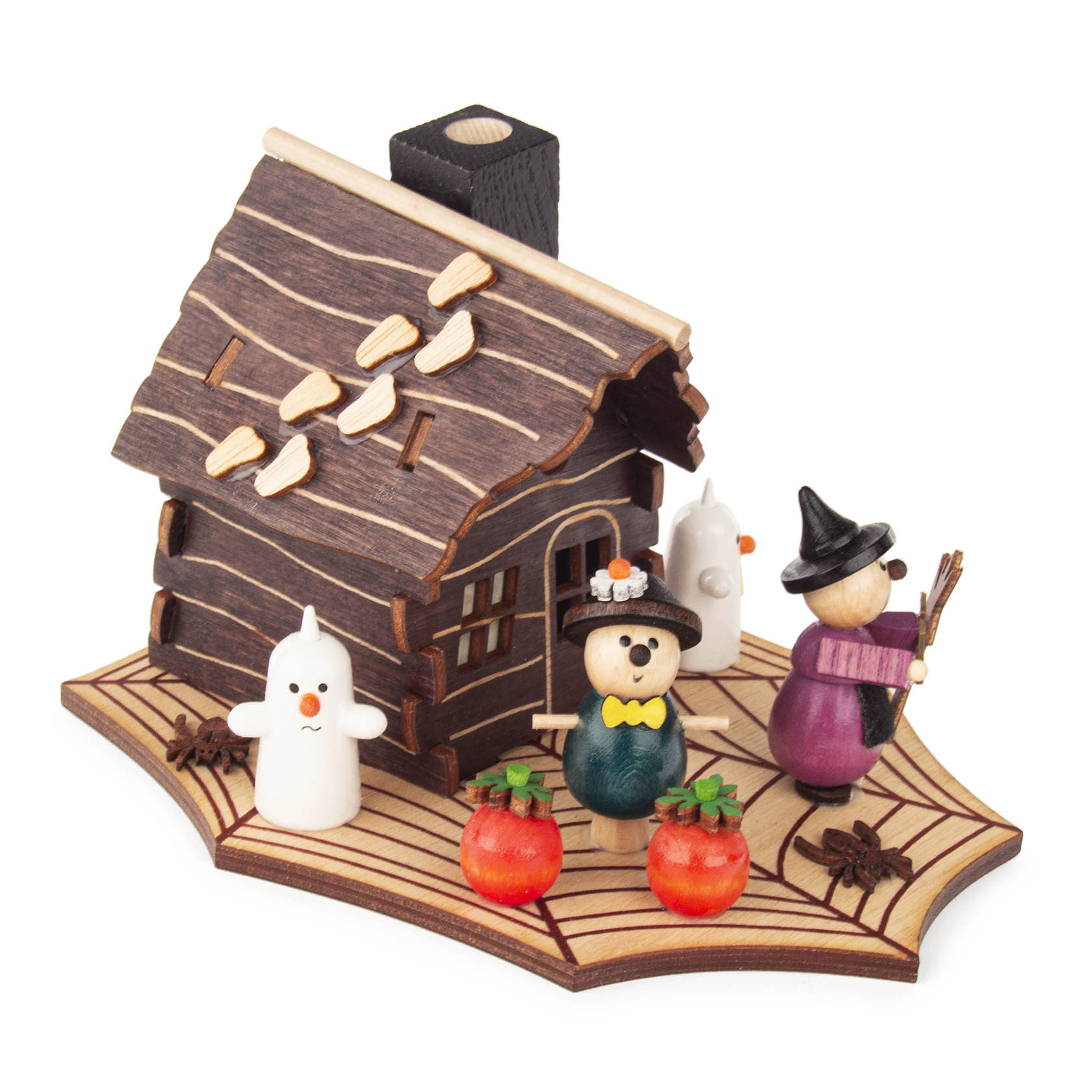 Holzblockhaus mit Räucherfunktion, dekoriert mit einer Hexe mit Besen, einem Gespenst und Kürbisfiguren. Ein weiteres Gespenst steht neben einem Bär mit Hut. im Dregeno Online Shop günstig kaufen