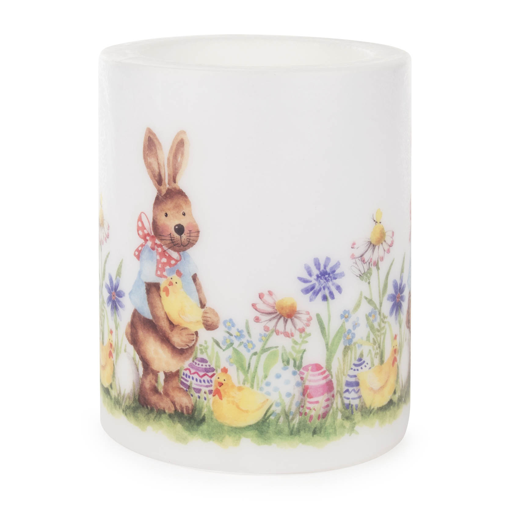 Weiße Zylinderkerze mit handgemaltem Motiv eines Hasen, der mit Küken zwischen Blumen und Ostereiern spaziert. im Dregeno Online Shop günstig kaufen