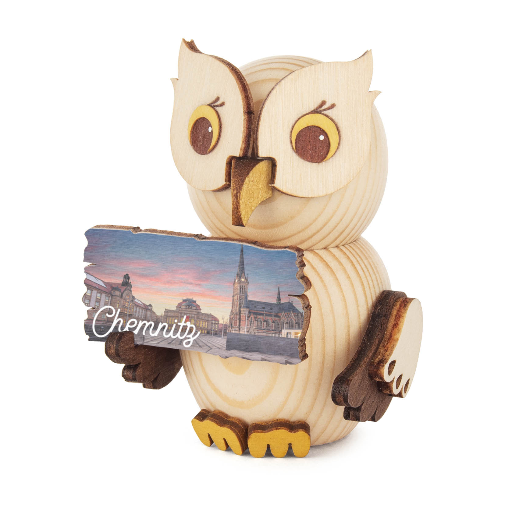 Holzeule mit braunen Details hält ein Schild mit der Aufschrift 'Chemnitz' und einem Bild der Stadt im Hintergrund. im Dregeno Online Shop günstig kaufen