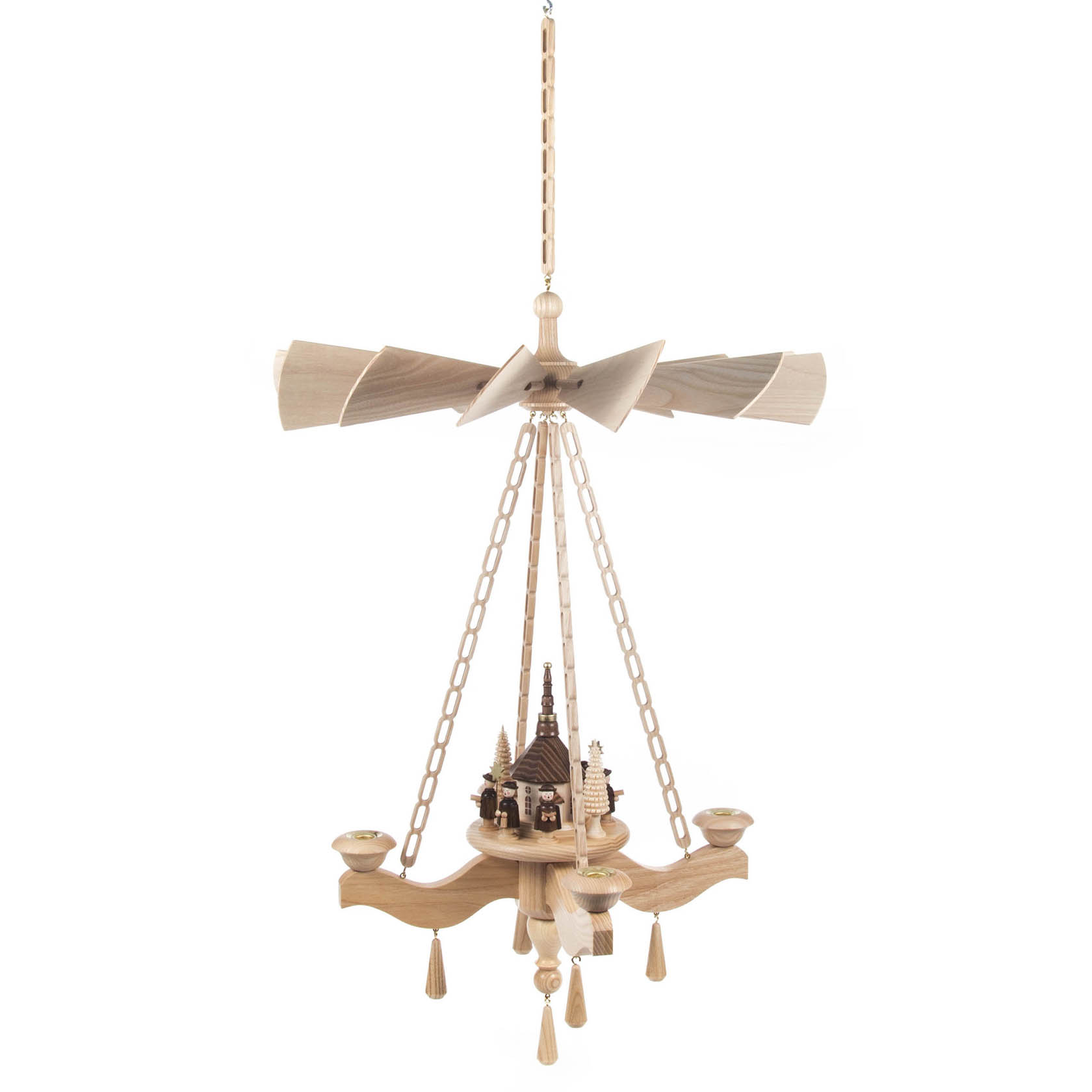 Holzhängepyramide mit einer Miniatur der Seiffener Kirche und Kurrende, verziert mit Ketten und Propellern, geeignet für Kerzen mit 14mm Durchmesser. im Dregeno Online Shop günstig kaufen