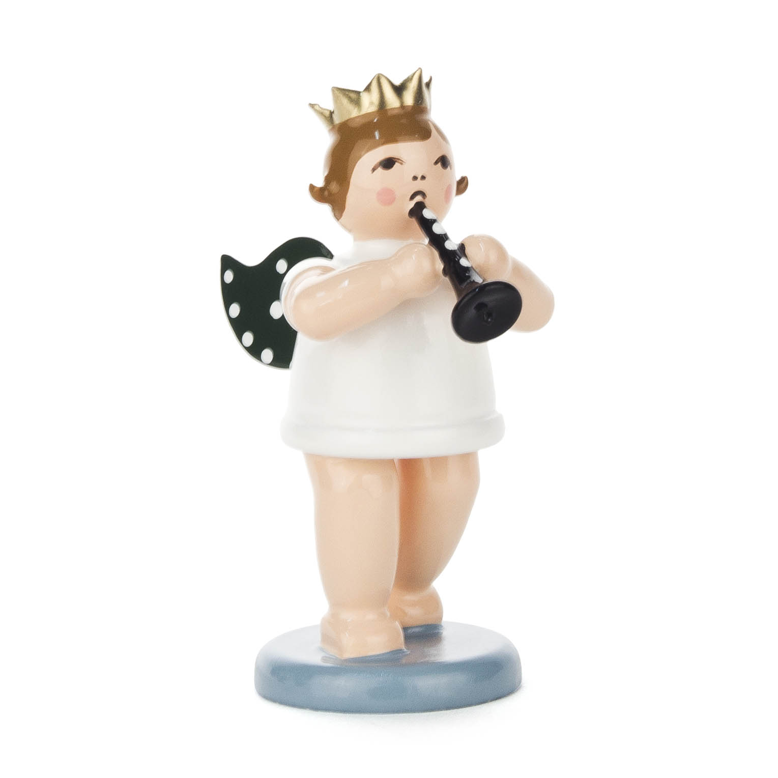 A figurine of an angel with a golden crown, playing a black flute. The angel has polka-dotted green wings and stands on a blue base. im Dregeno Online Shop günstig kaufen