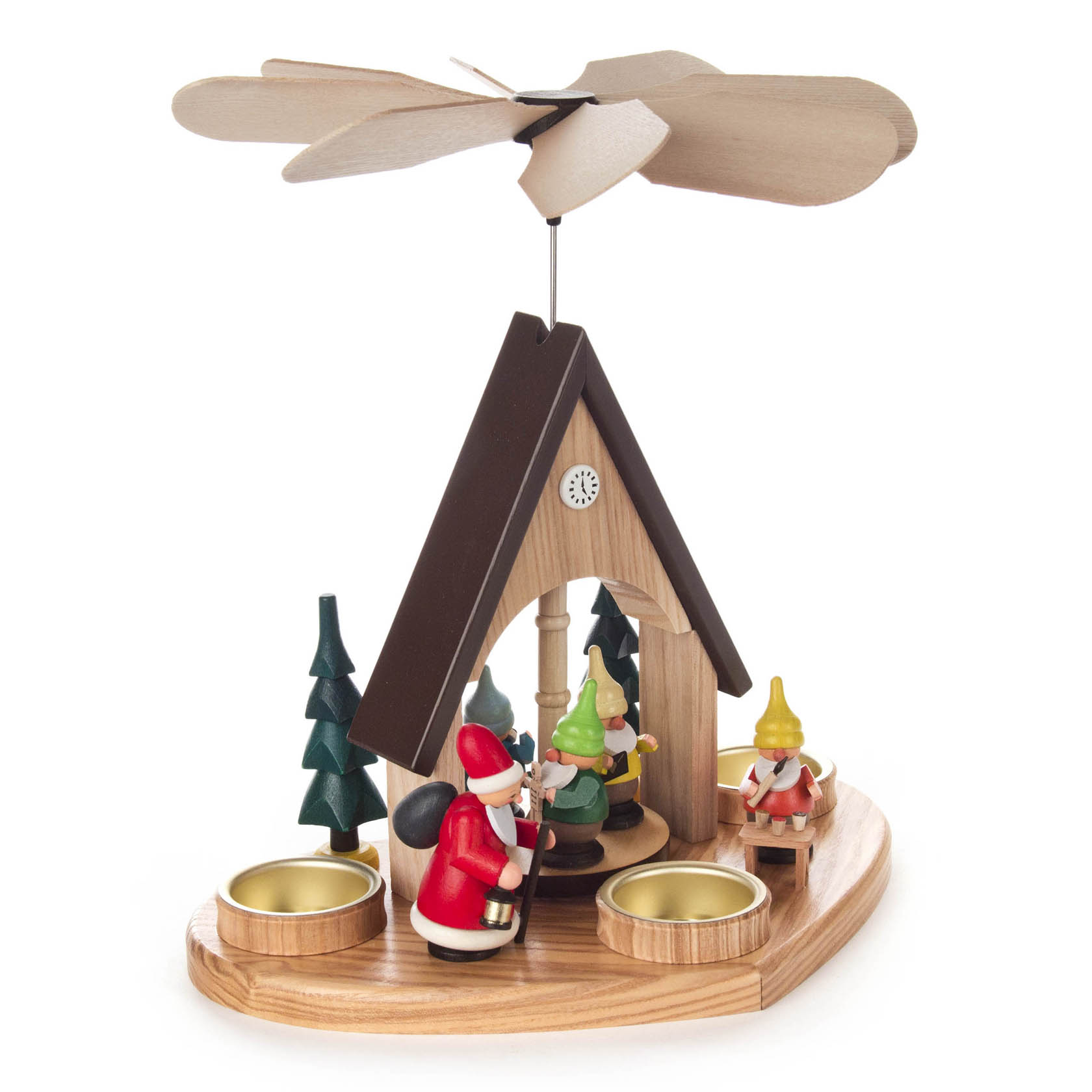 Holzpyramide für Teelichter mit einem Zwerg, einem Weihnachtsmann und Weihnachtsbäumen. Ein Propeller an der Spitze sorgt für Bewegung.