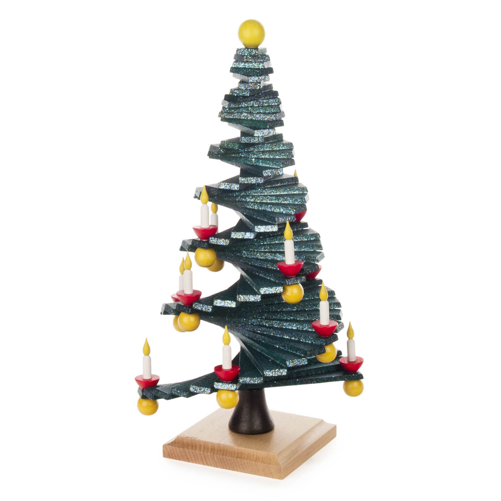 Ein kunstvoll gestalteter Stufenbaum mit Goldeffekt. Der Baum hat spiralförmig angeordnete Stufen mit kleinen Kerzen und goldenen Kugeln verziert. im Dregeno Online Shop günstig kaufen