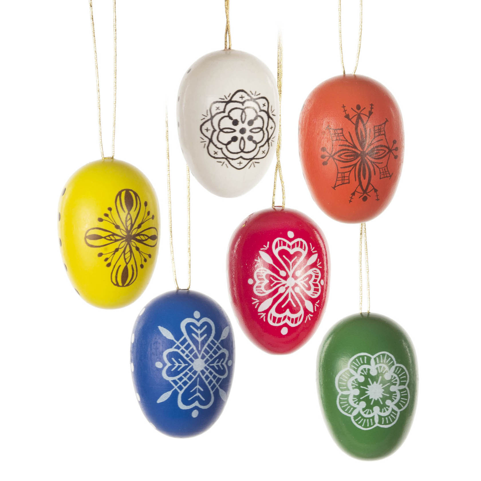Sechs dekorative Ostereier in verschiedenen Farben mit detaillierten Mustermalereien. Jedes Ei hängt an einem goldenen Faden. im Dregeno Online Shop günstig kaufen