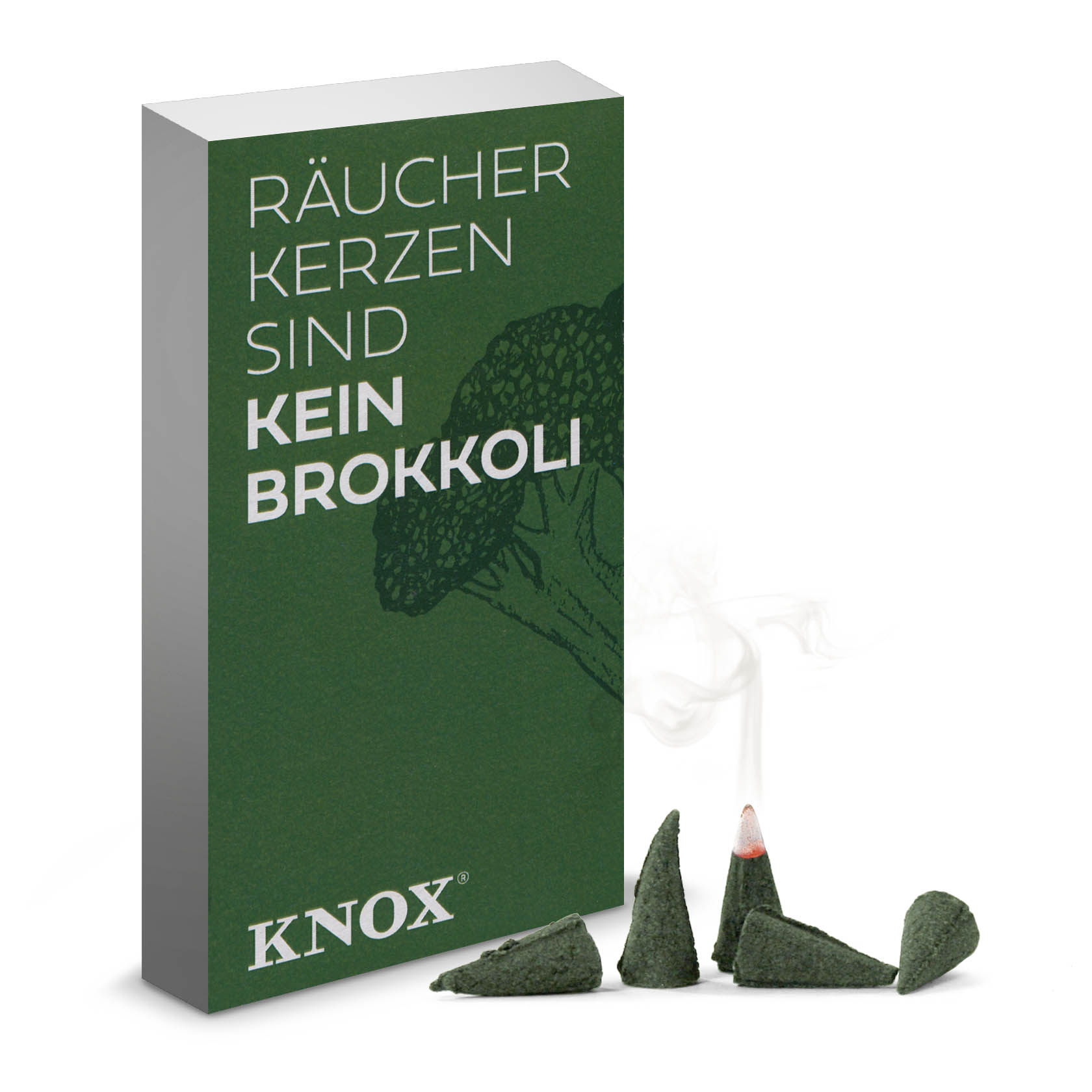 Verpackung von YOUNG KNOX Räucherkerzen mit dem Spruch 'Räucherkerzen sind kein Brokkoli' und drei konische, rauchende Räucherkerzen daneben.