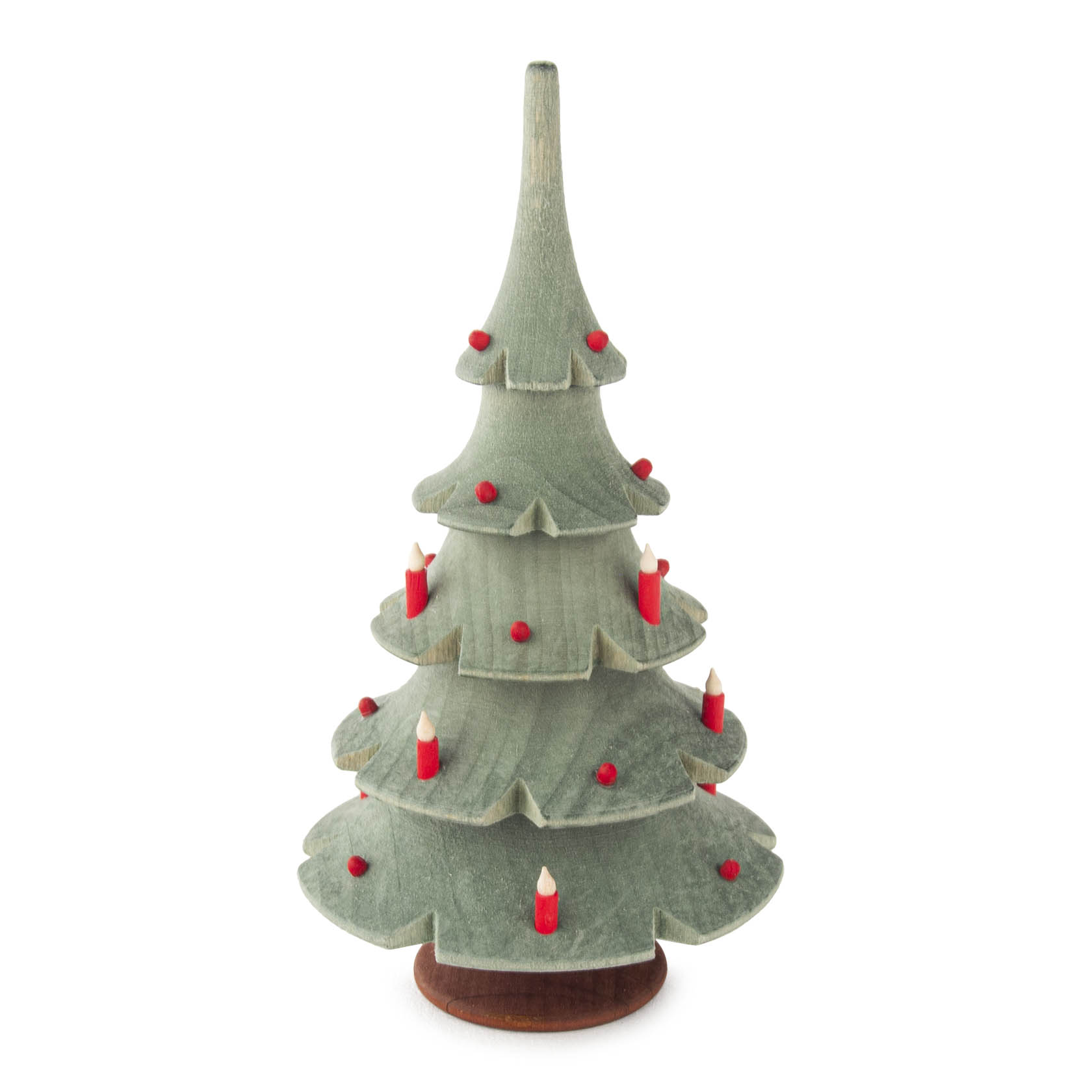 Ein großer, grün lasierter Holz-Weihnachtsbaum mit roten Kugeln und roten Kerzen dekoriert. im Dregeno Online Shop günstig kaufen