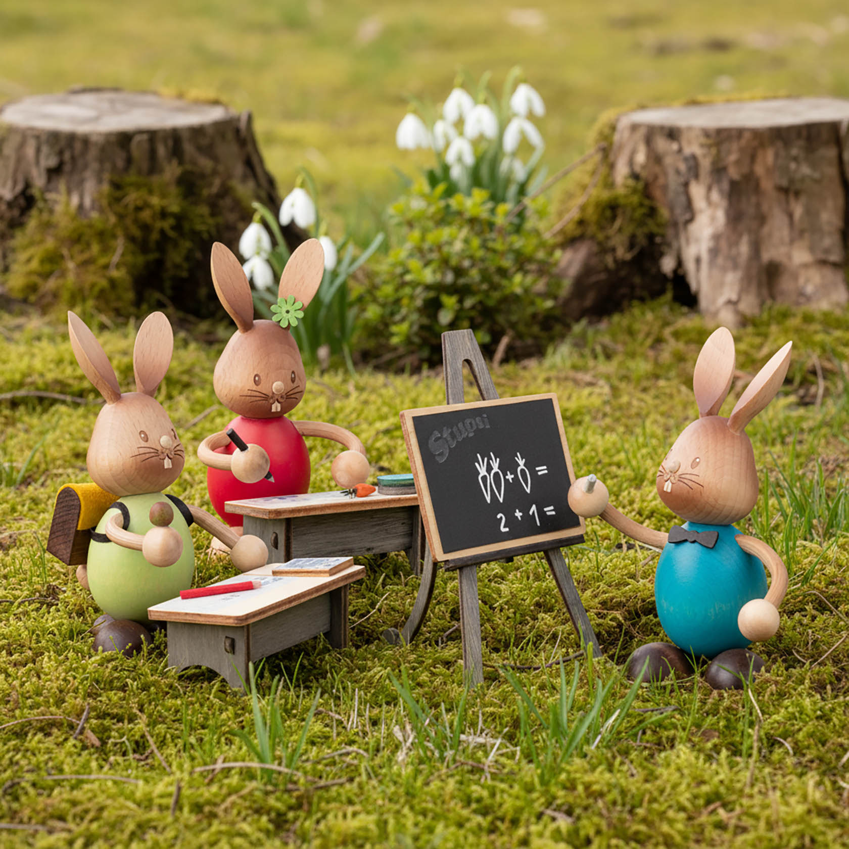 Hase "Stupsi" Lehrer mit Tafel