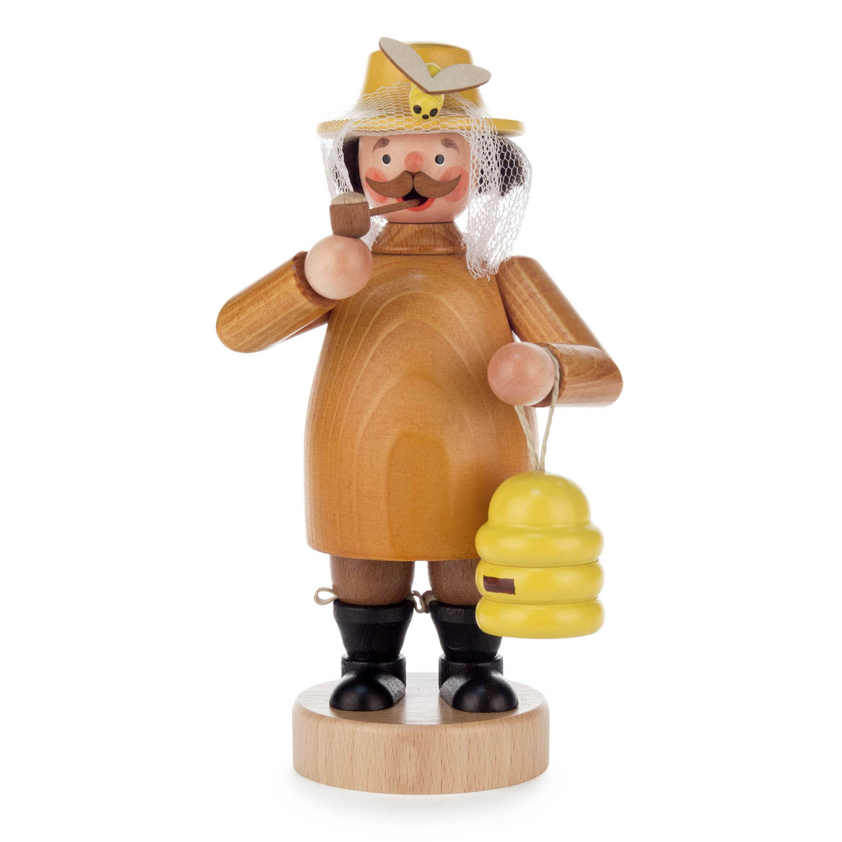 Holzfigur eines Imkers, der eine Pfeife raucht und einen gelben Bienenkorb hält. Er trägt einen gelben Hut mit Netz, braune Kleidung und schwarze Schuhe. im Dregeno Online Shop günstig kaufen