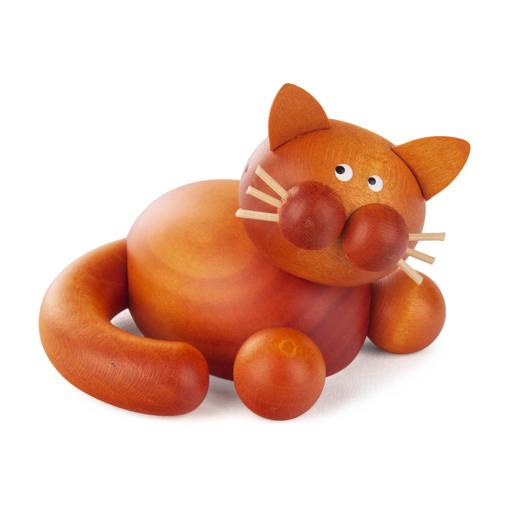 Holz Katze mit runder Form, sitzend, mit großen Augen und lächelndem Ausdruck, namens Charlie. im Dregeno Online Shop günstig kaufen