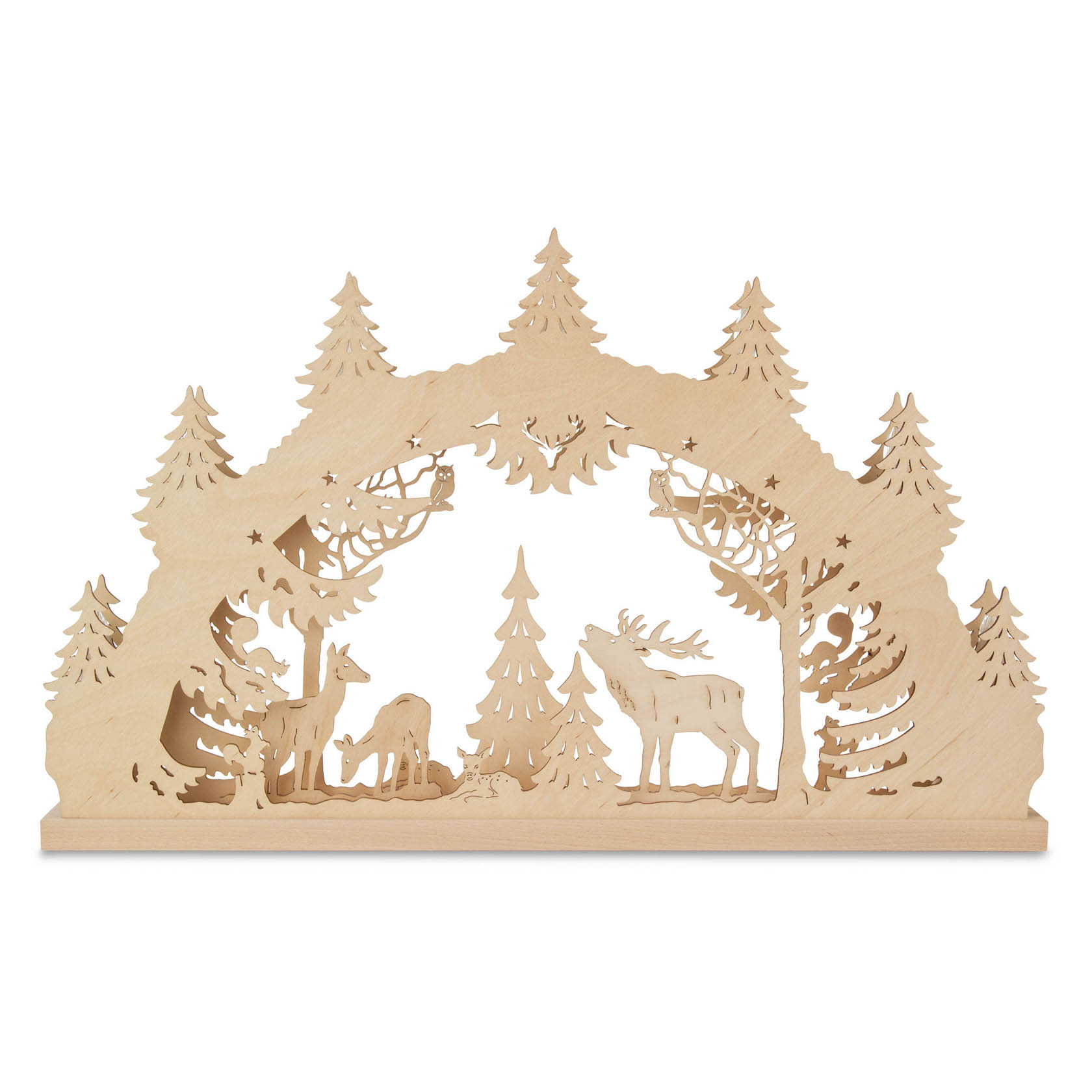 Elektrischer Schwibbogen mit Hirschfamilie im Wald. Dargestellt sind ein Hirsch, zwei Rehe und umgeben von Bäumen, aus hellem Holz gefertigt. im Dregeno Online Shop günstig kaufen